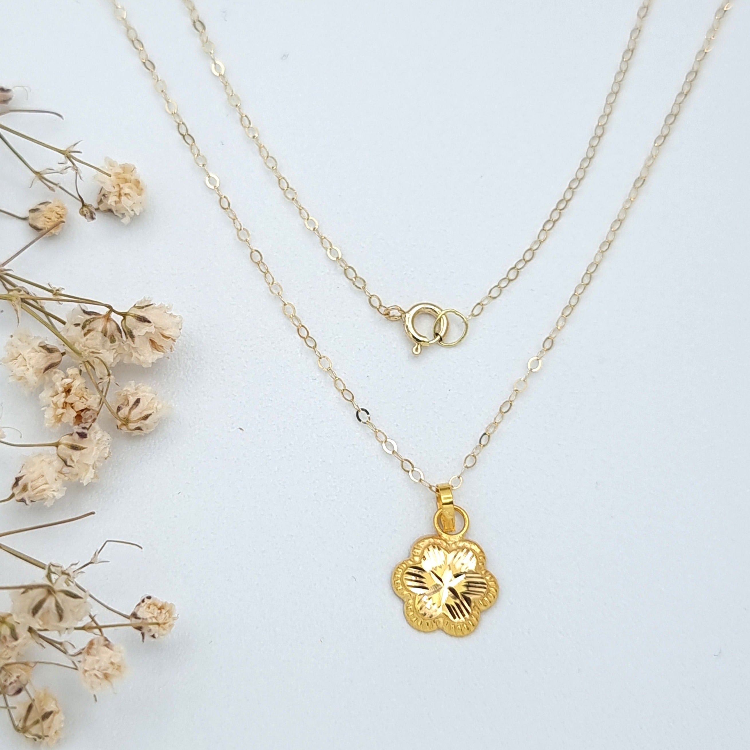 18K Pure Gold Fine Flower Necklace