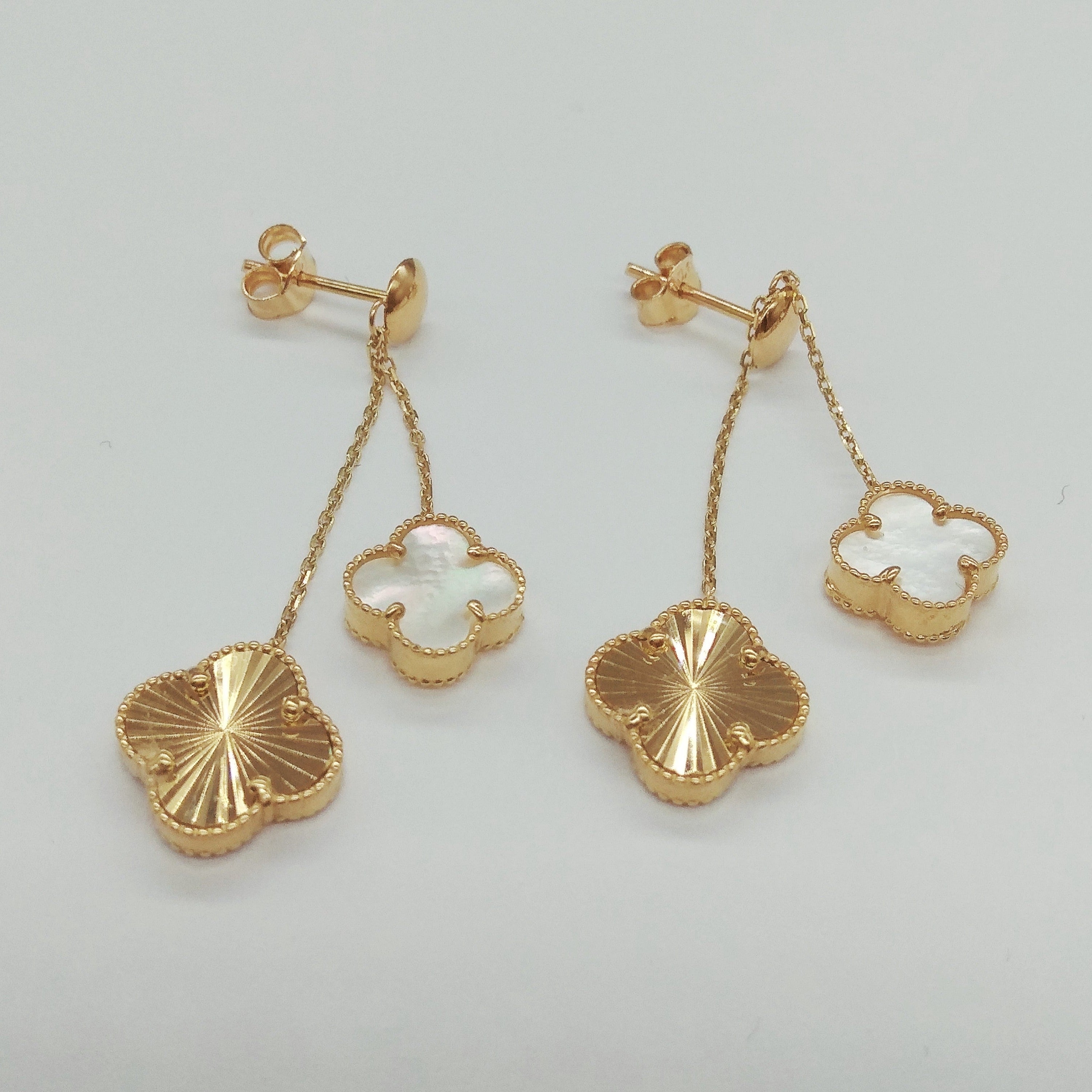 18K Pure Gold Dangling V.C White Earring Set