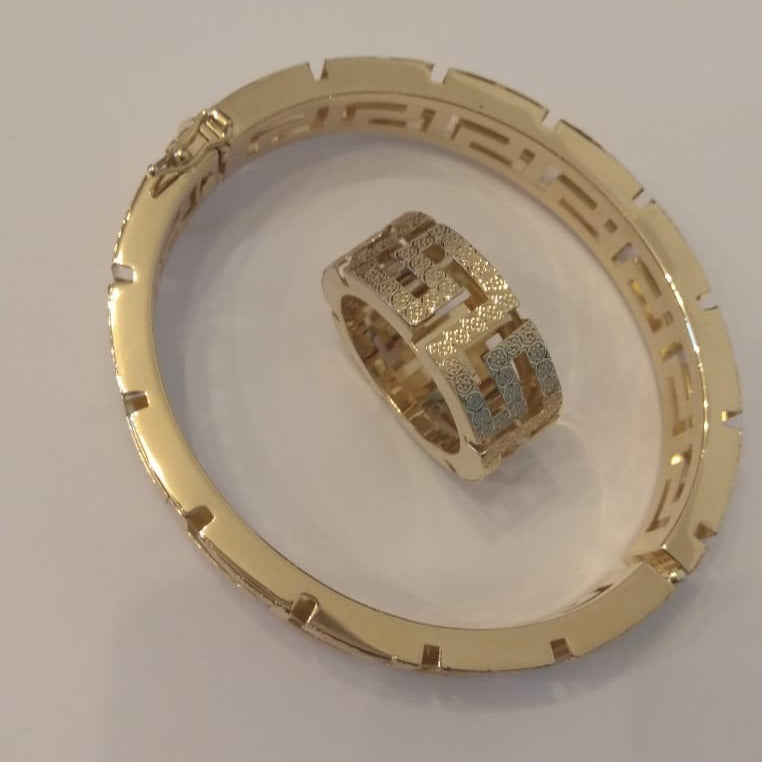 18K Pure Gold Elegant Design Bangle & Ring