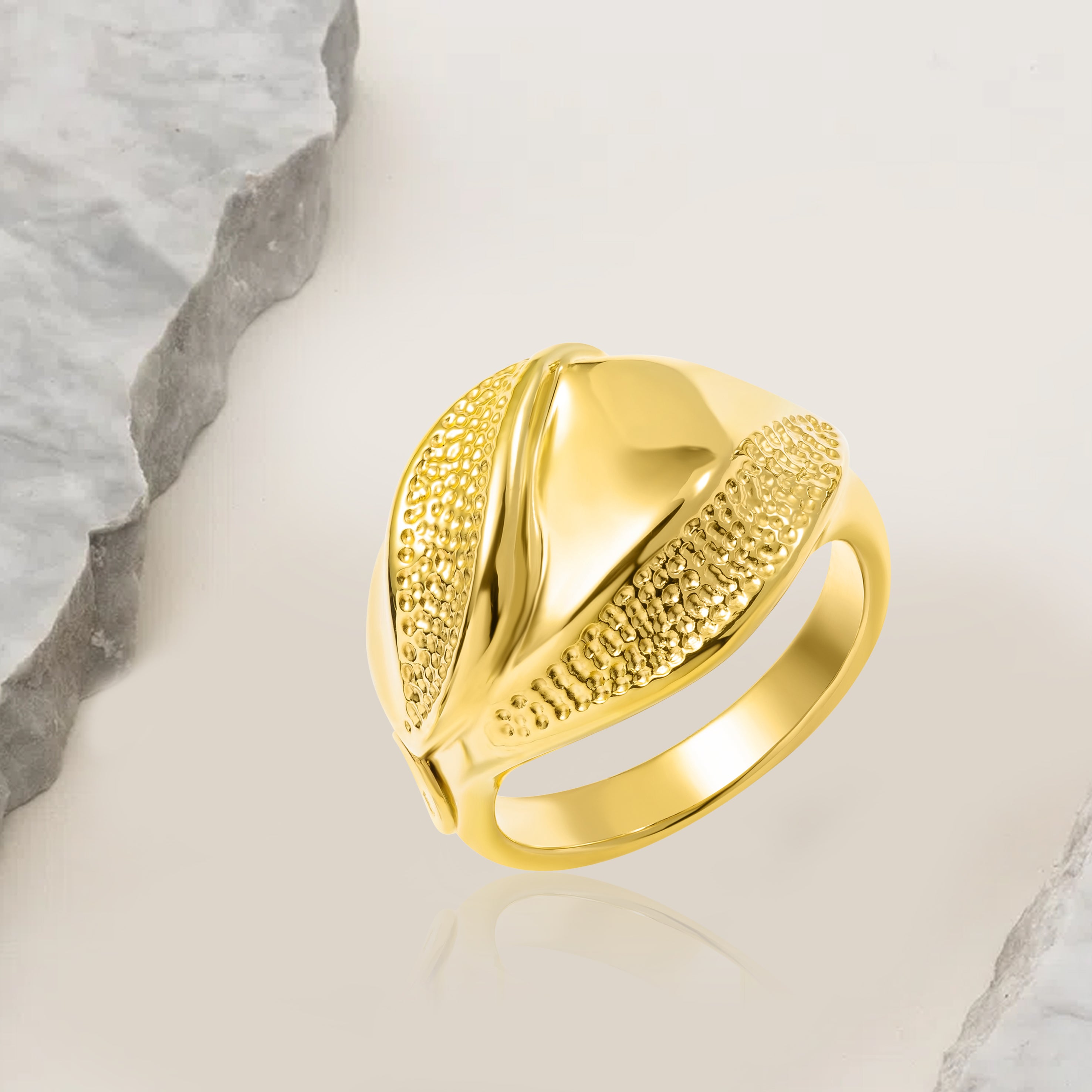 18K Pure Gold Elegant Ring