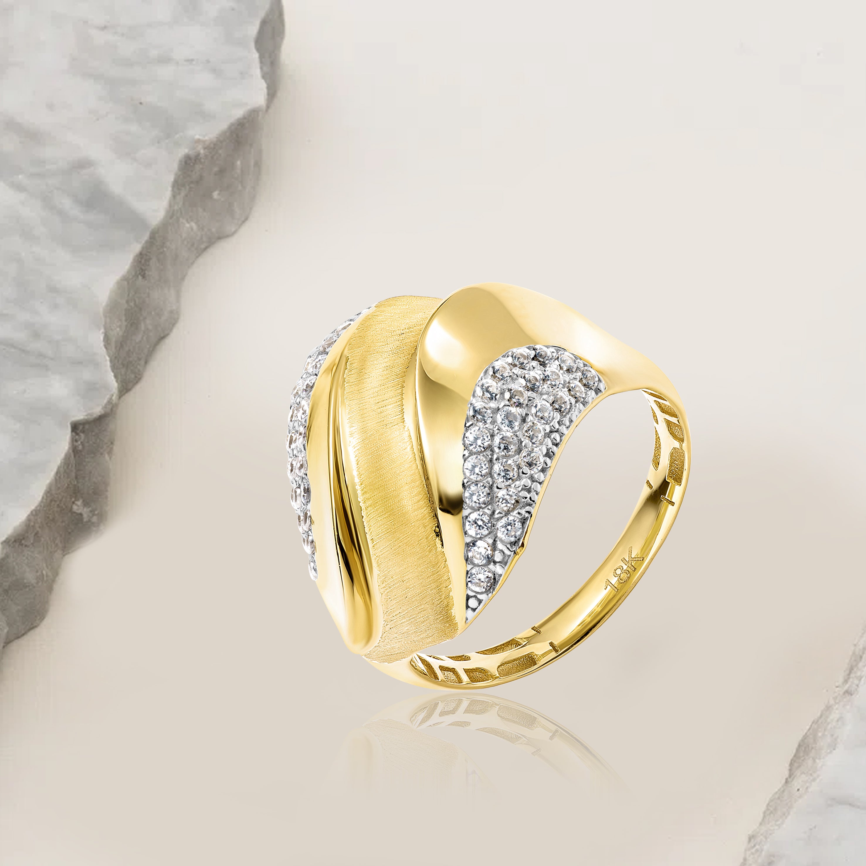 Pure Gold Latest Rings 18K Pure Gold Elegant Stone Ring