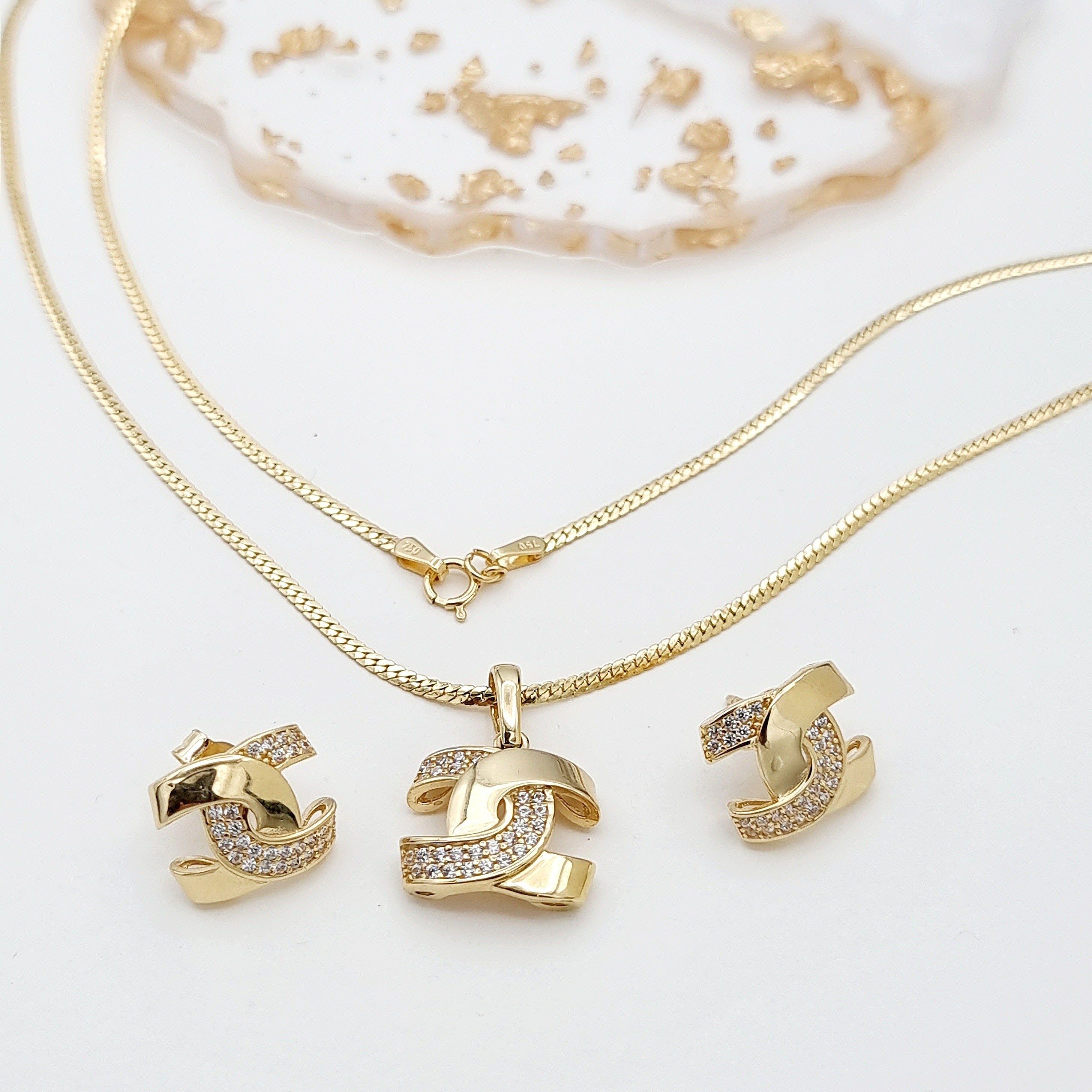 18K Pure Gold Elegant C.H Stone Jewelry Set