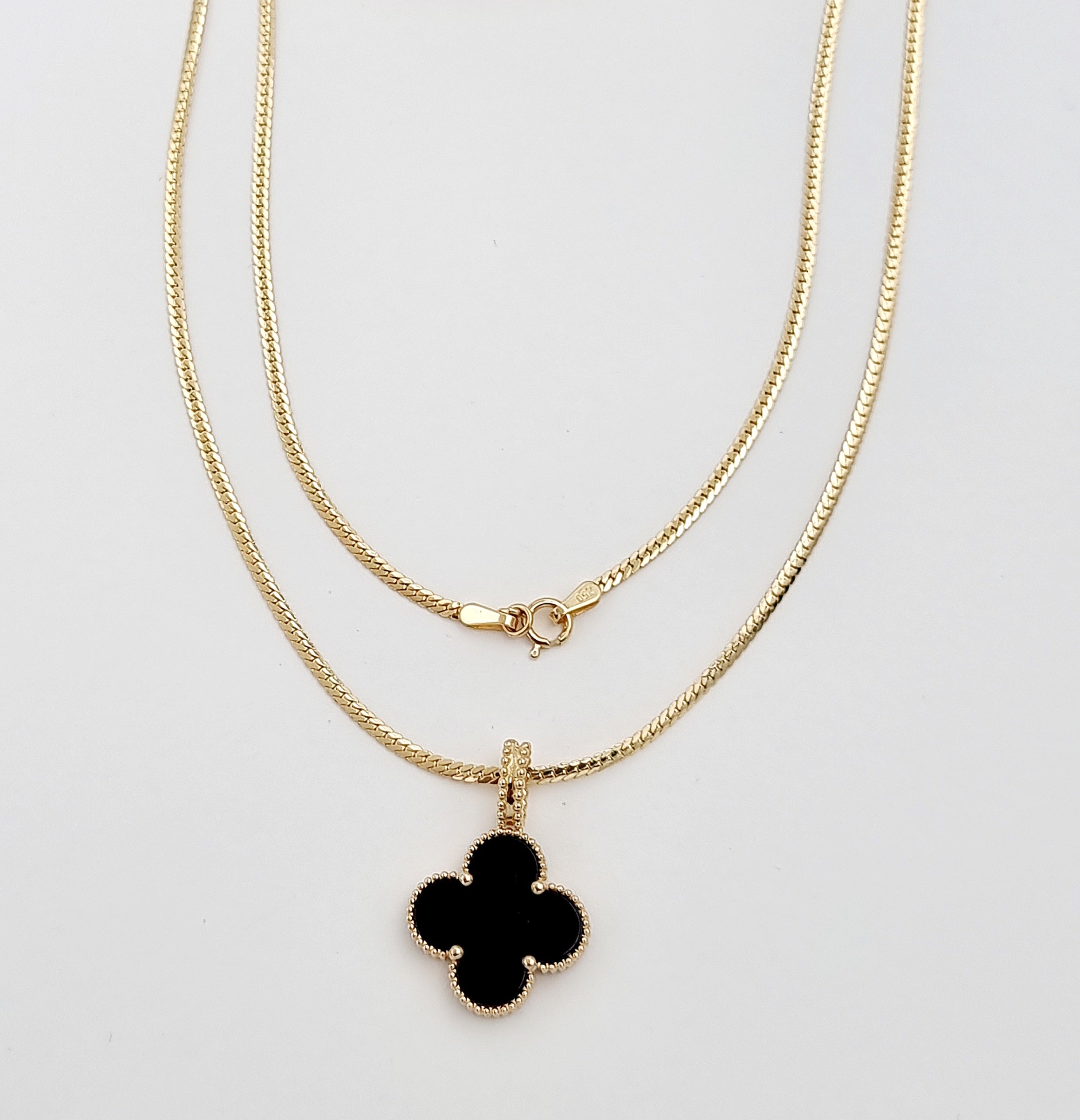 18K Pure Gold V.C Black Flower Necklace