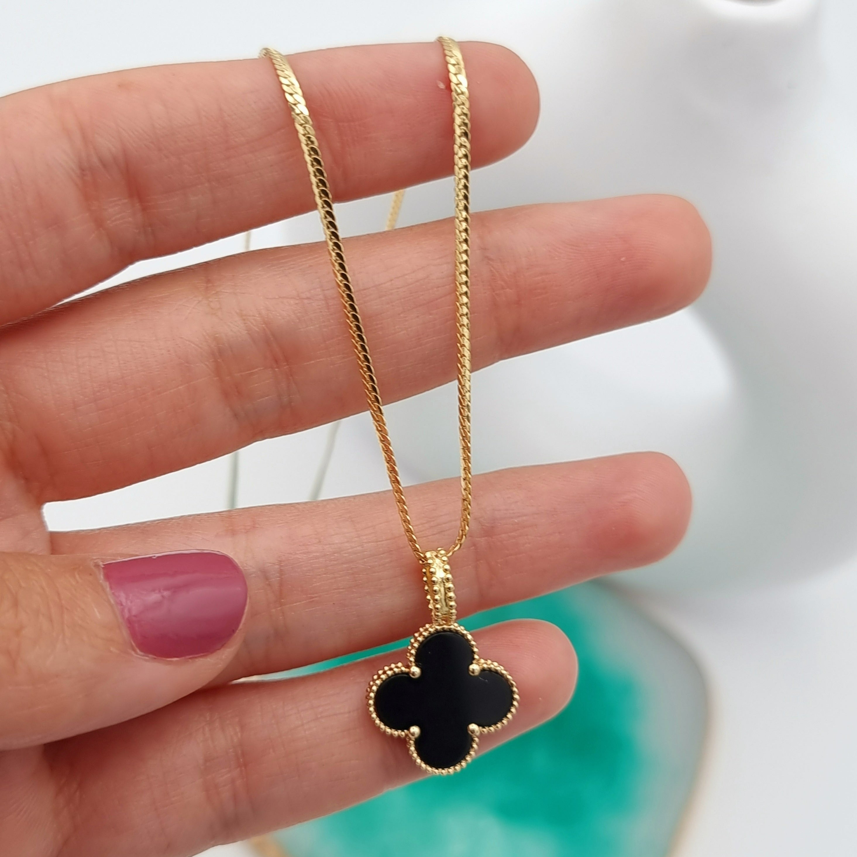 18K Pure Gold V.C Black Flower Necklace