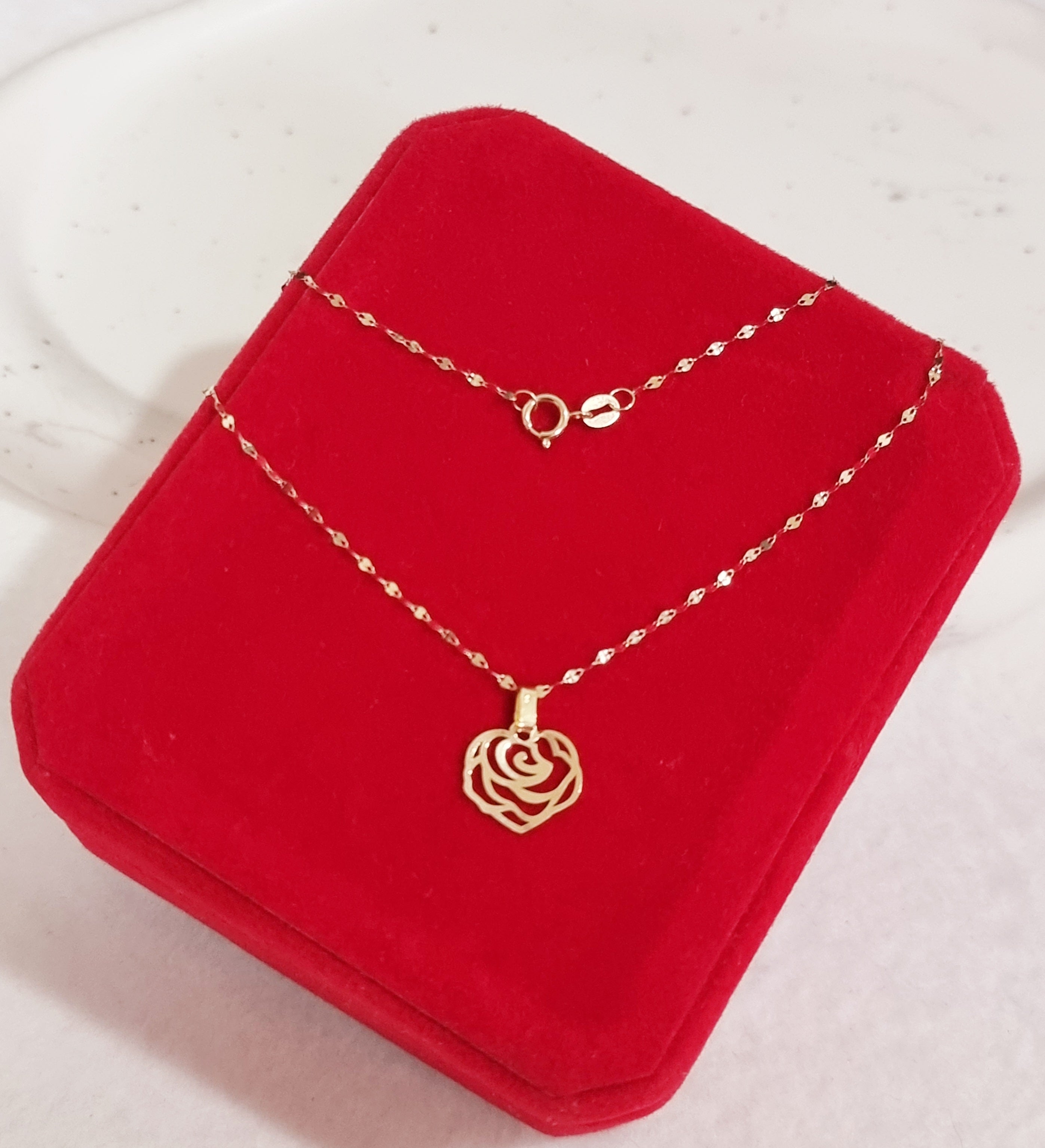 18K Pure Gold Rose Necklace