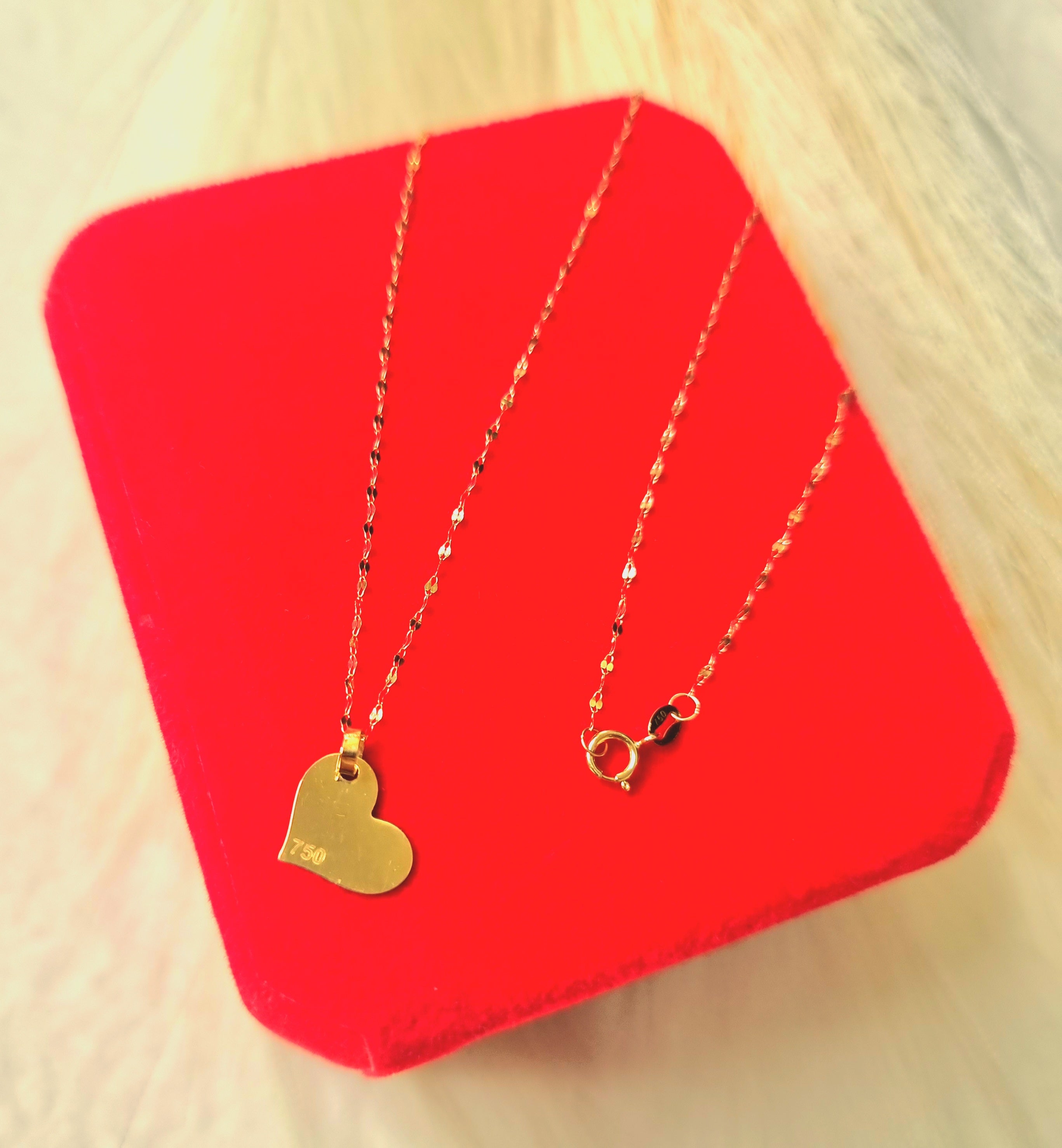 18K Pure Gold Heart Design Necklace