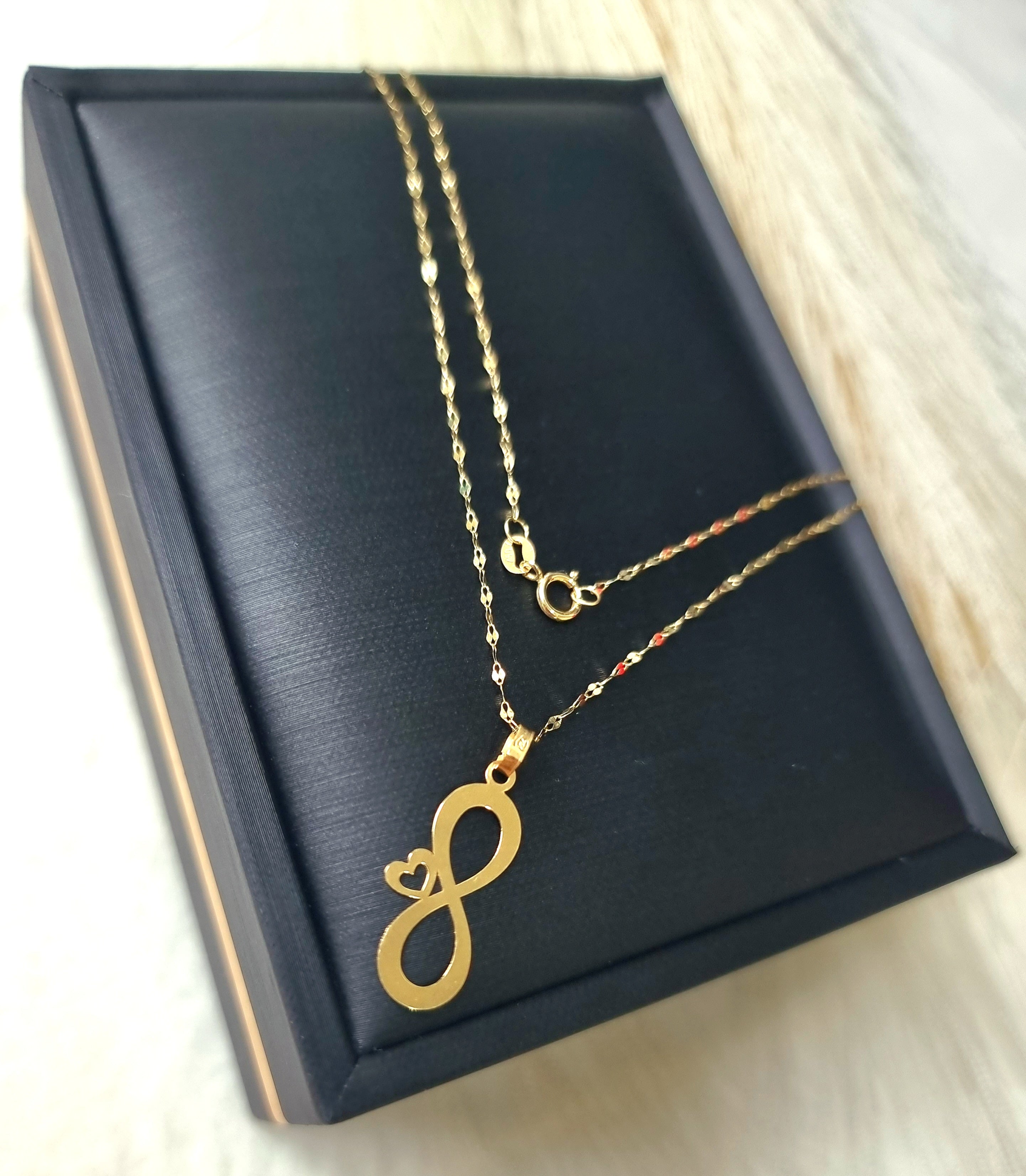 18K Pure Gold Infinity with Heart Design Necklace