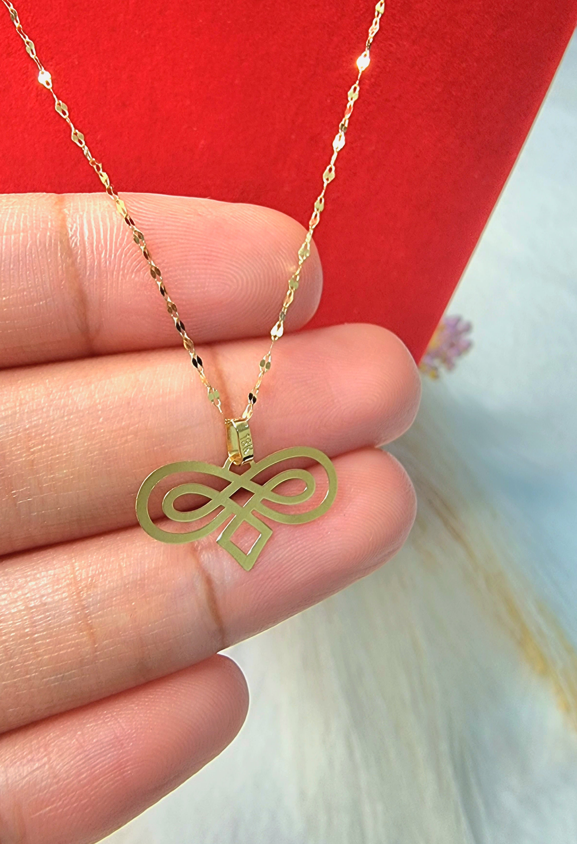 18K Pure Gold Infinity Design Necklace