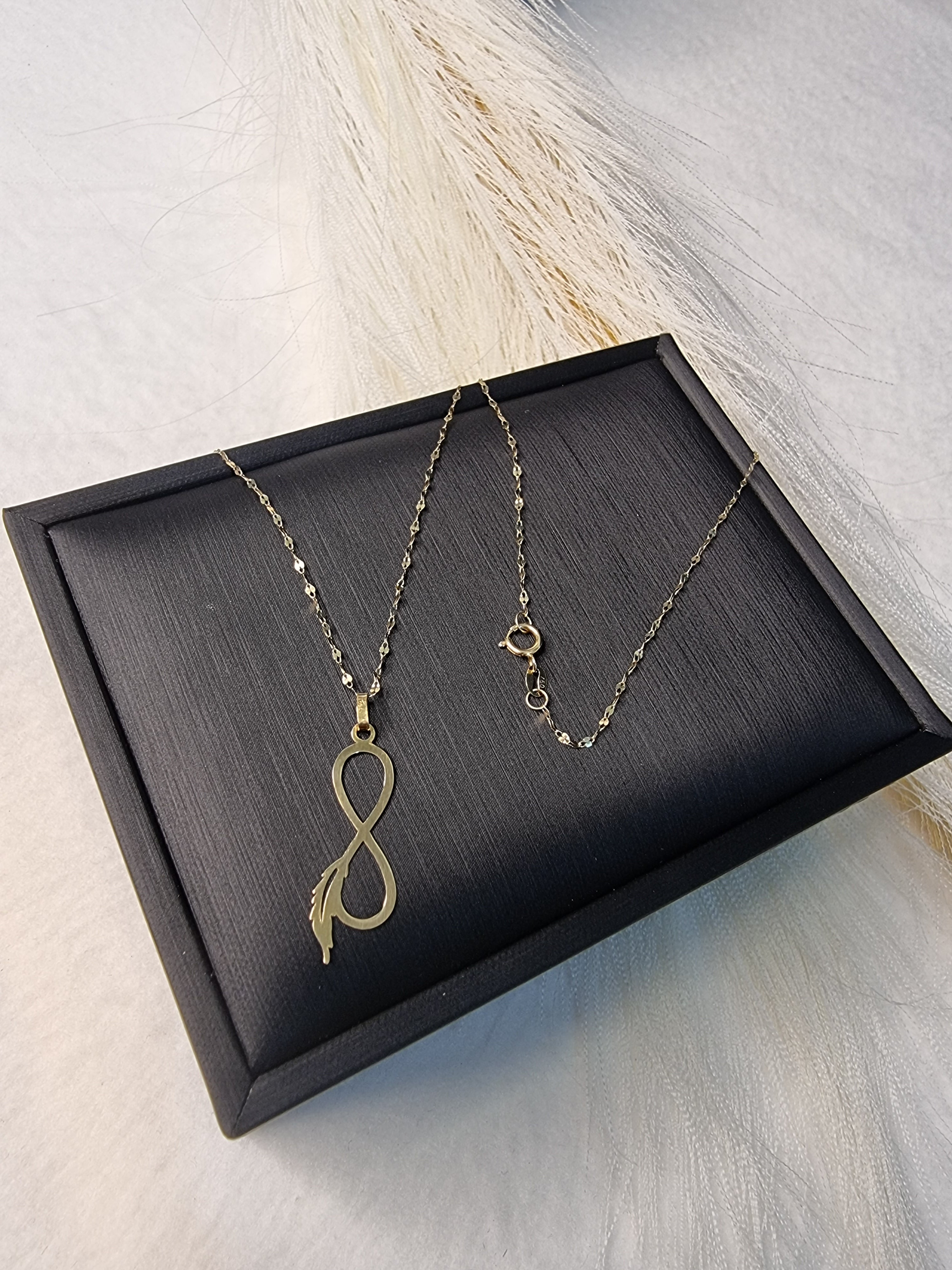 18K Pure Gold Infinity Necklace