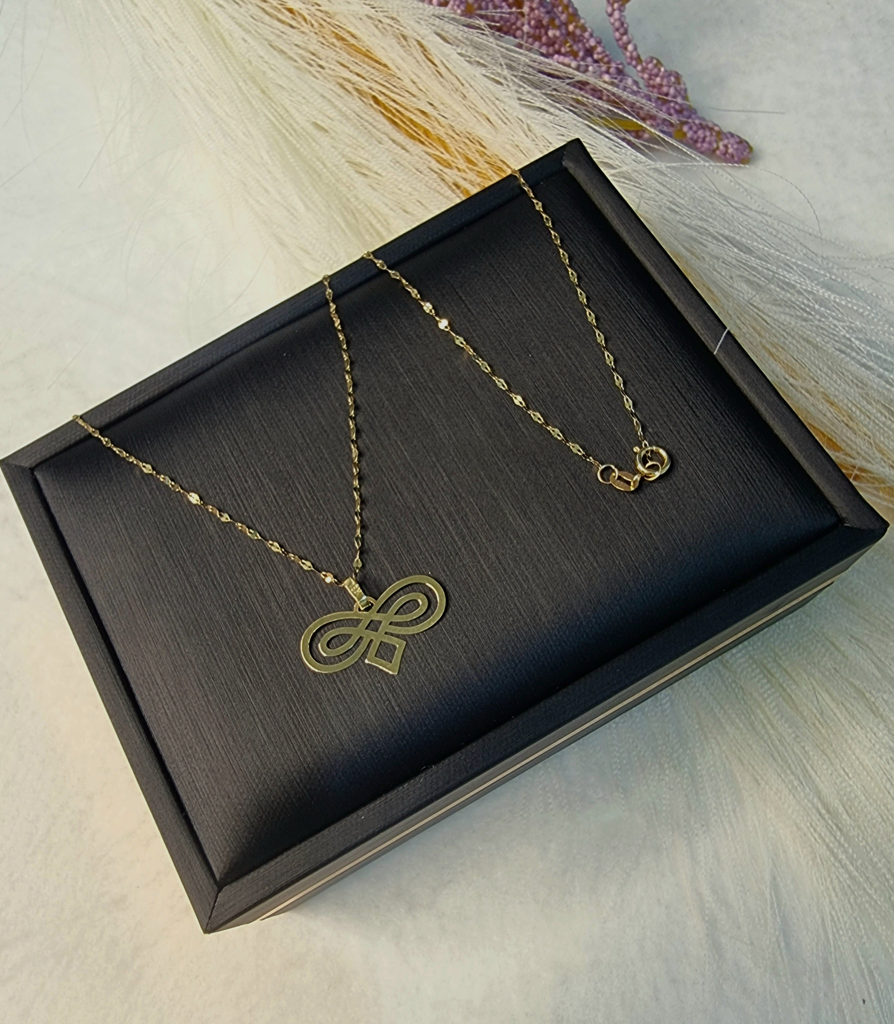 18K Pure Gold Infinity Design Necklace