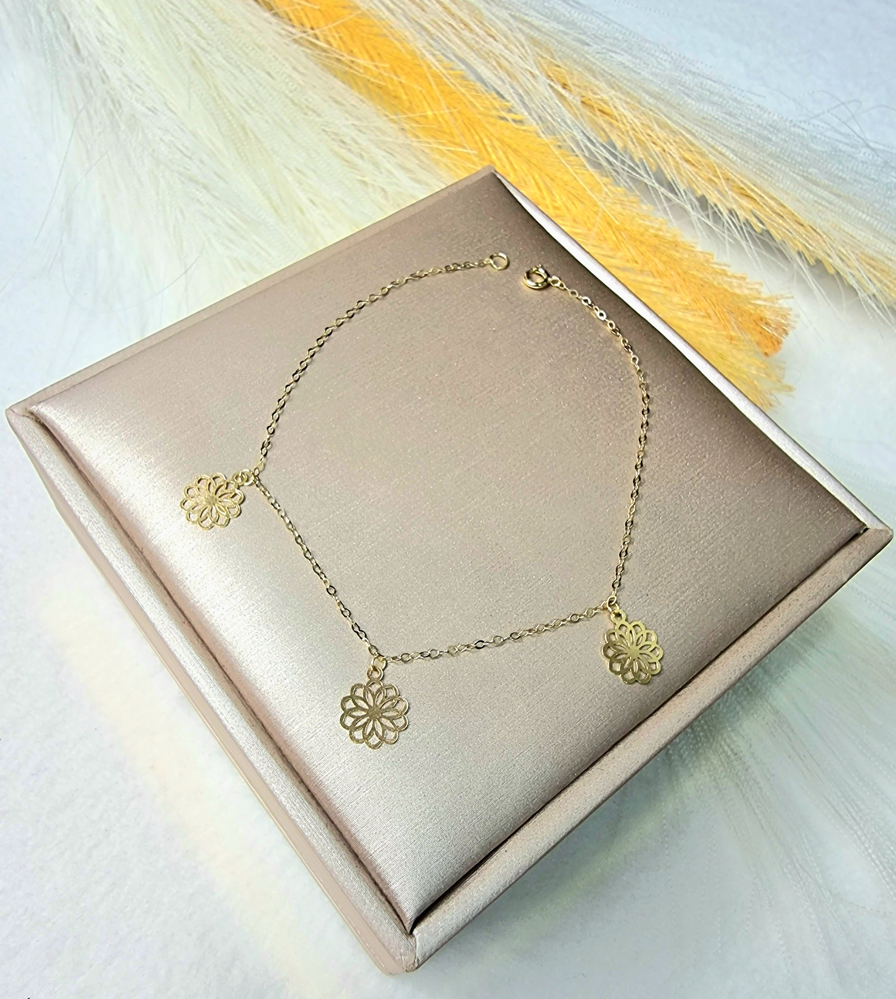 18K Pure Gold Fine Flower Bracelet