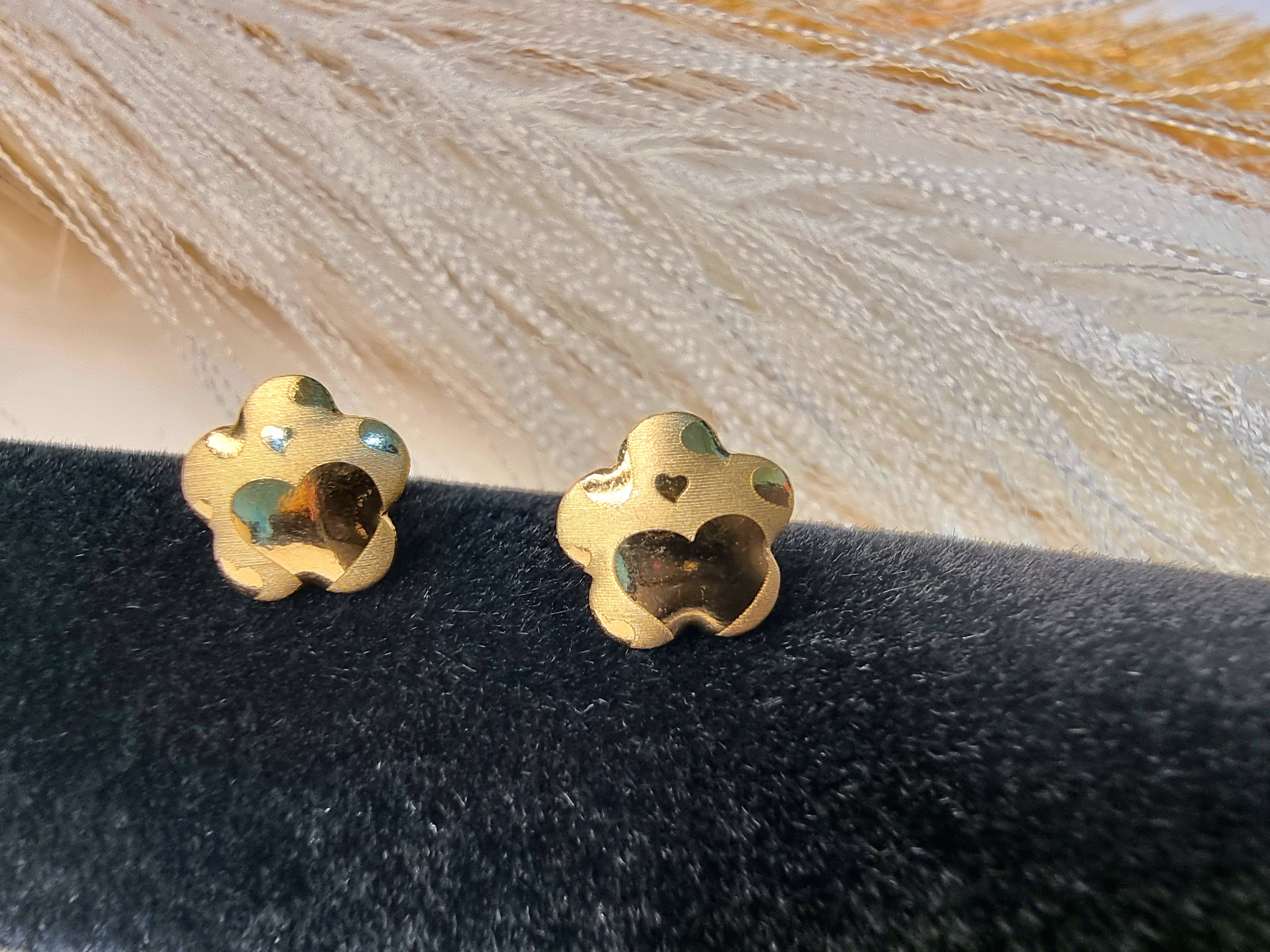 18K Pure Gold Flower Earrings Design