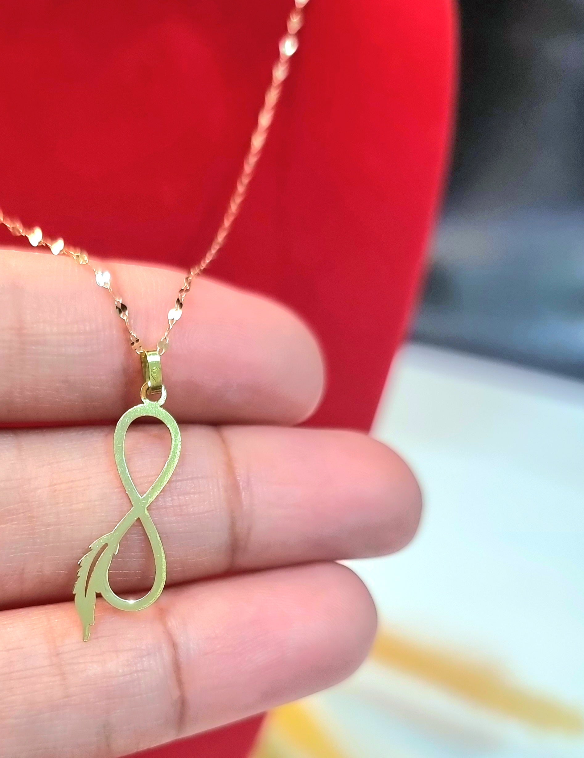 18K Pure Gold Infinity Necklace