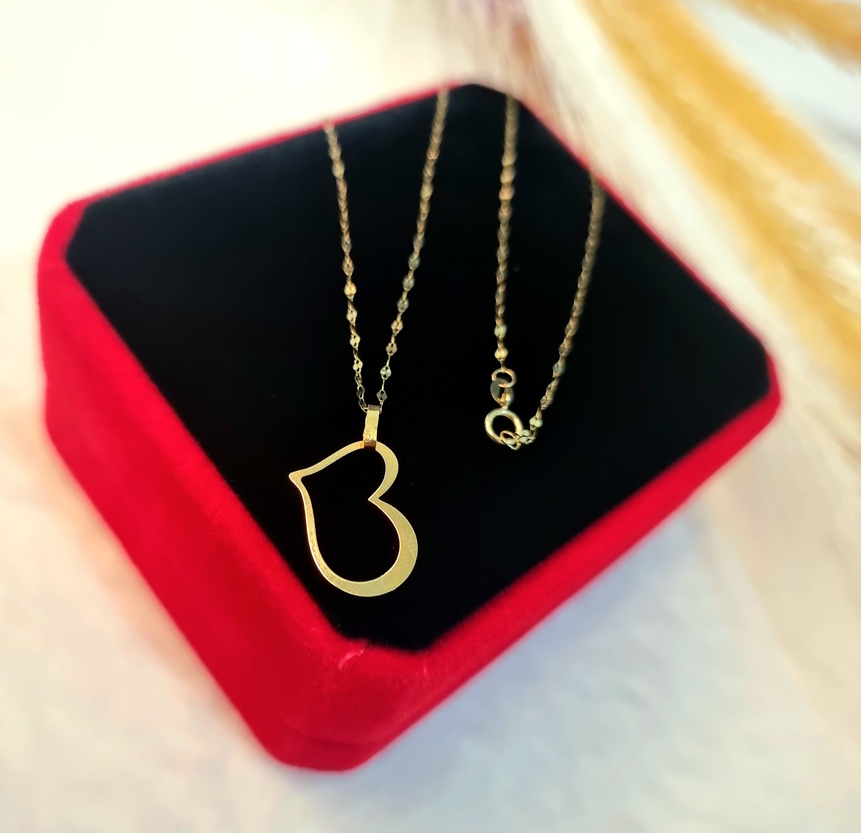 18K Pure Gold Heart Design Necklace