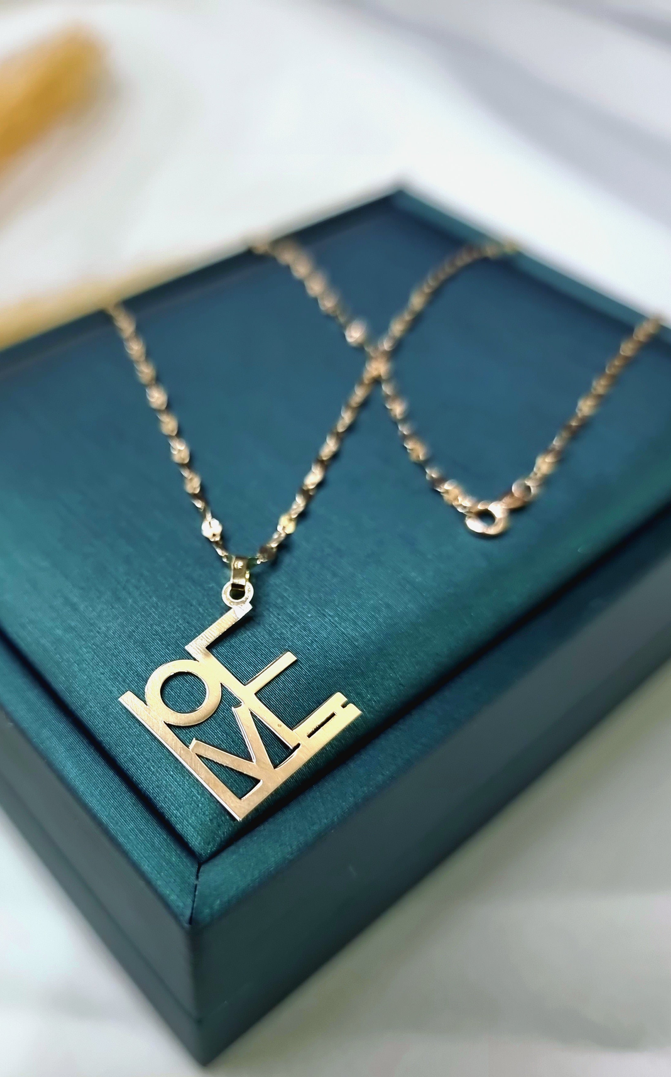 18K Pure Gold Love Design Pendant Necklace