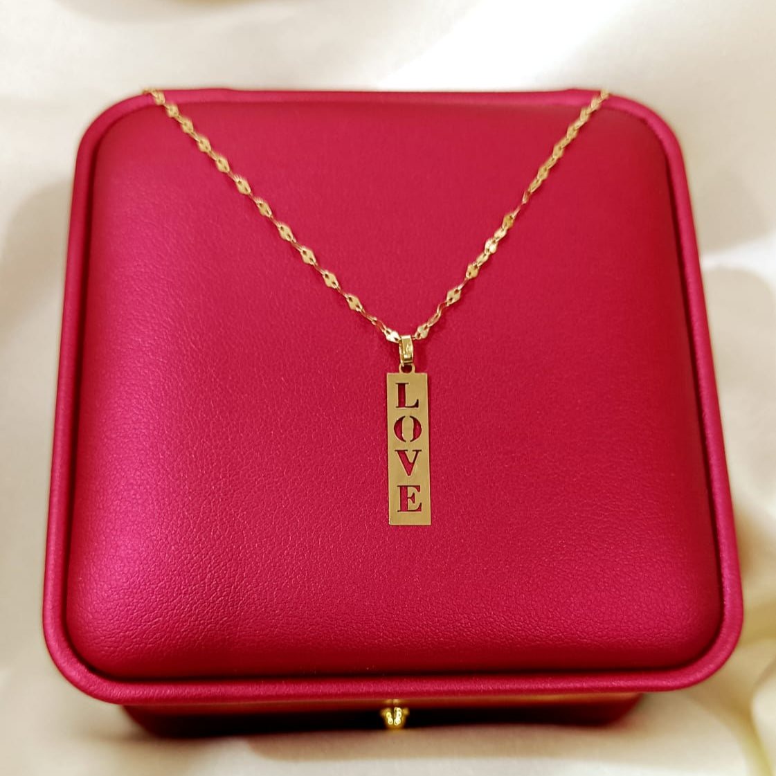 18K Pure Gold Flat Bar with Love Design Necklace