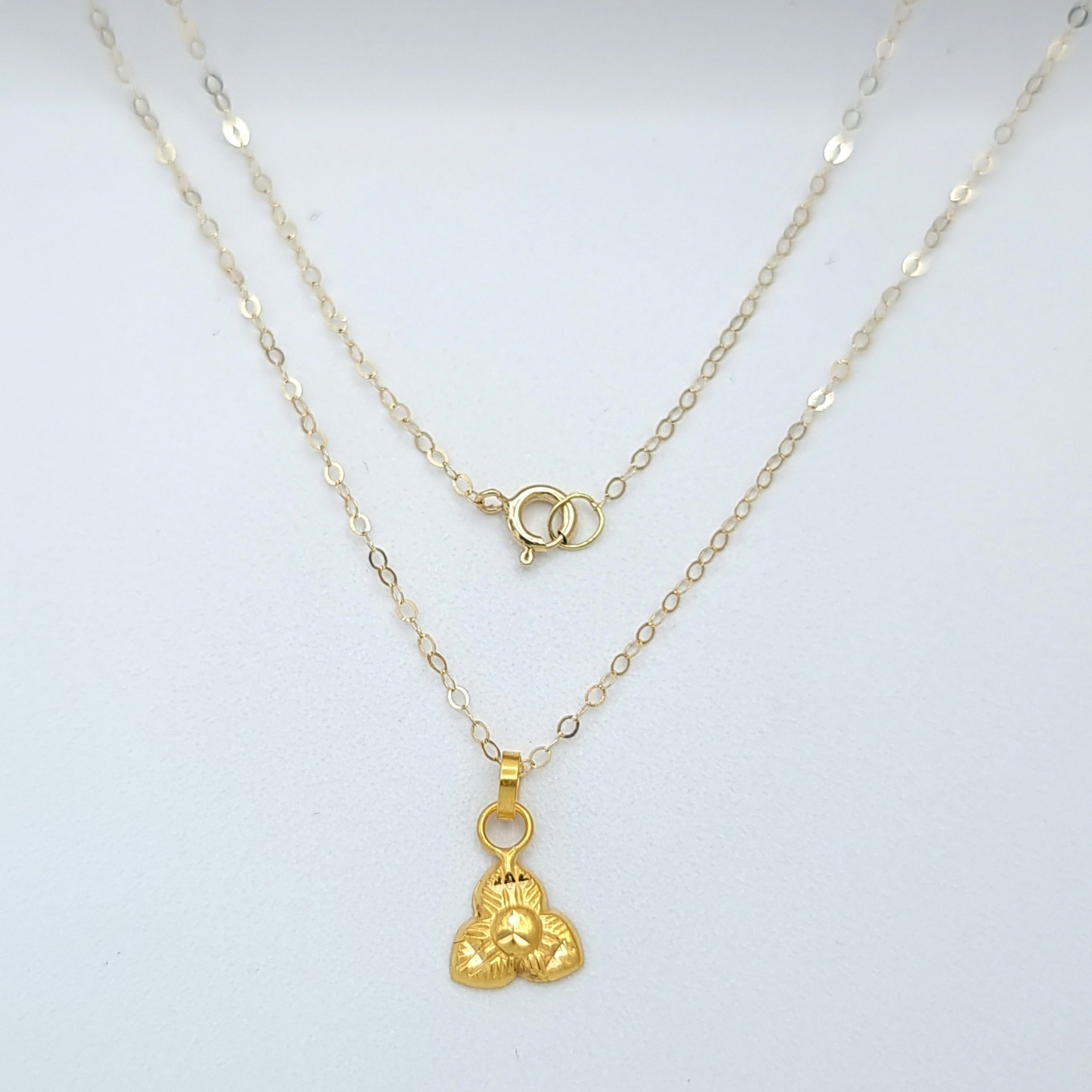 18K Pure Gold Fine Flower Necklace