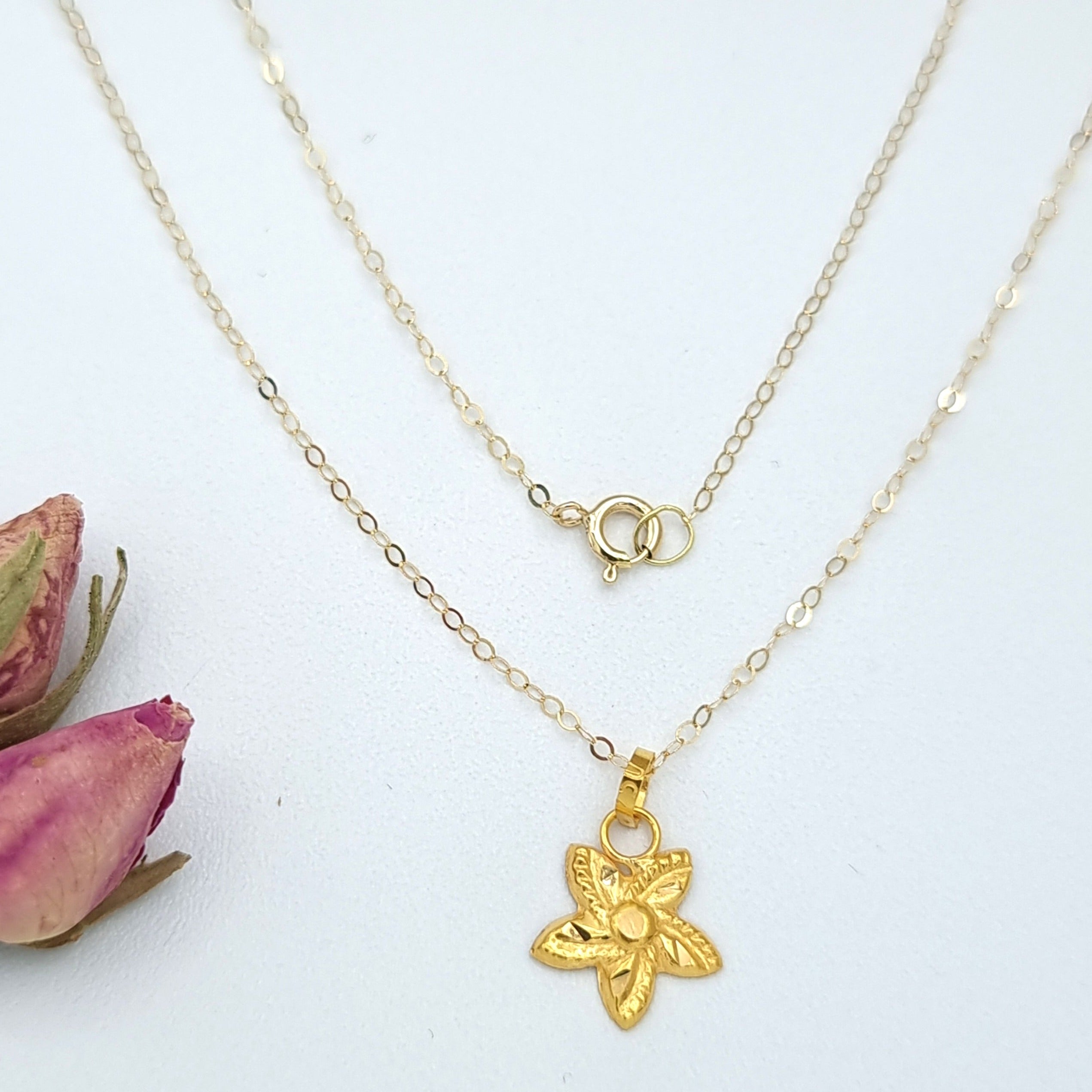 18K Pure Gold Fine Star Necklace