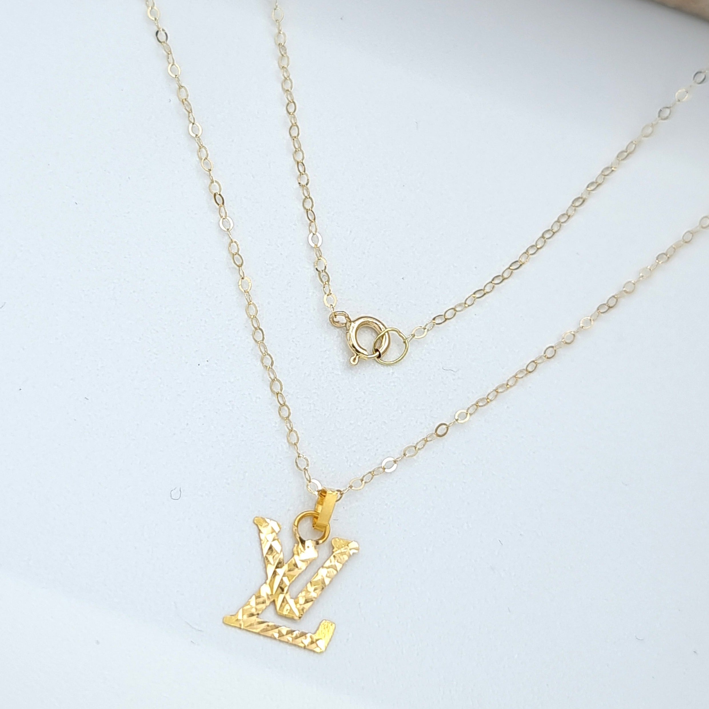 18K Pure Gold Fine Elegant Necklace