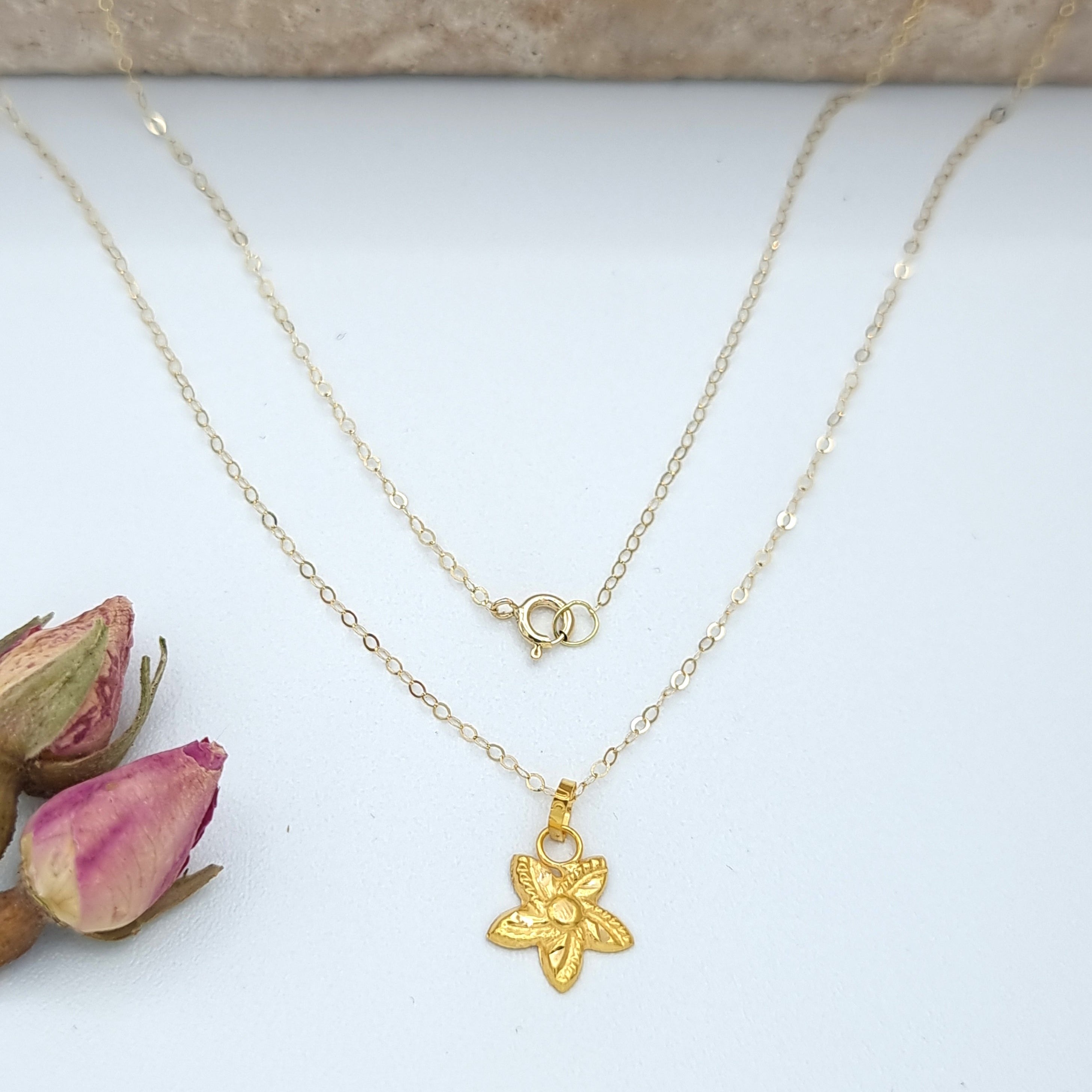 18K Pure Gold Fine Star Necklace
