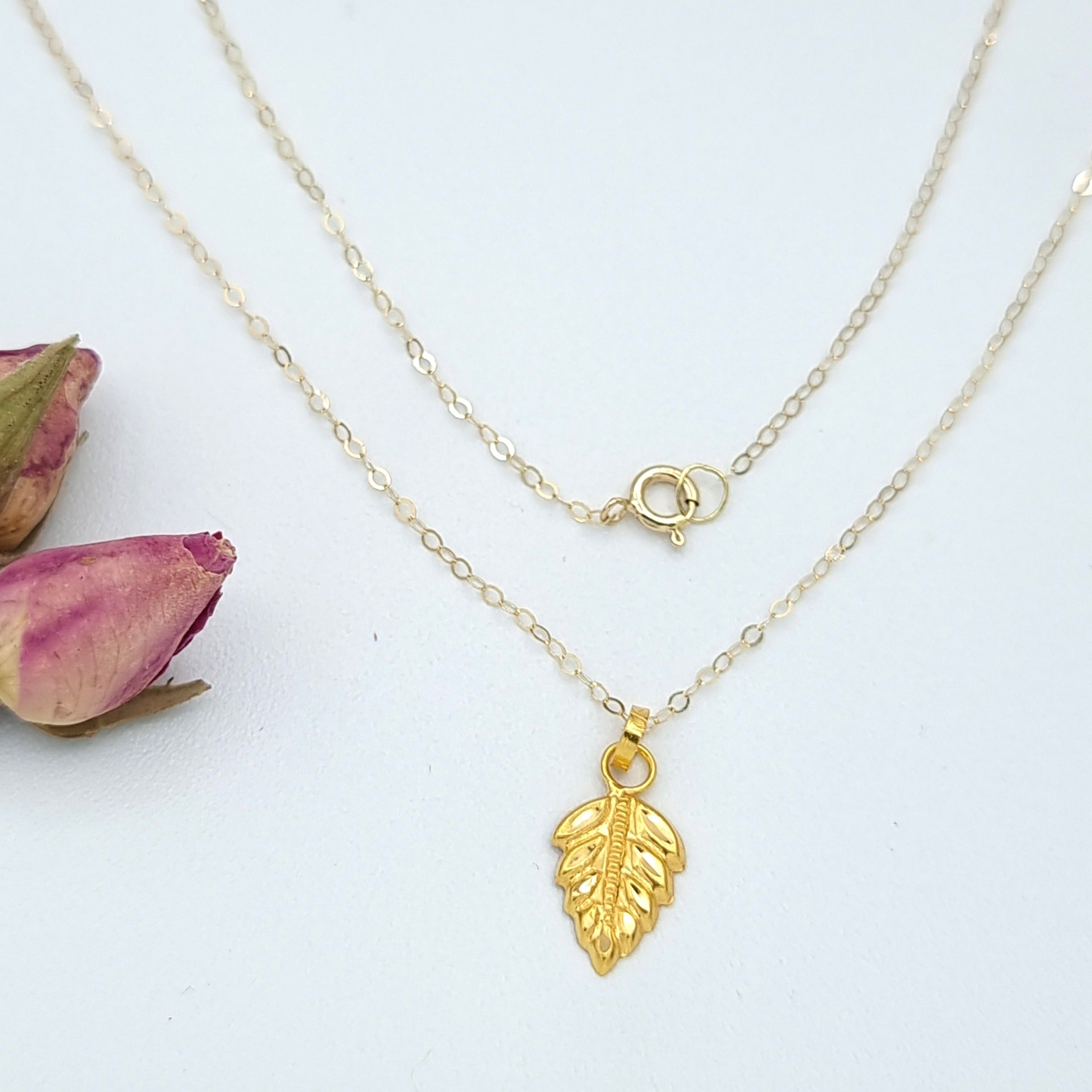 18K Pure Gold Fine Leaf Necklace