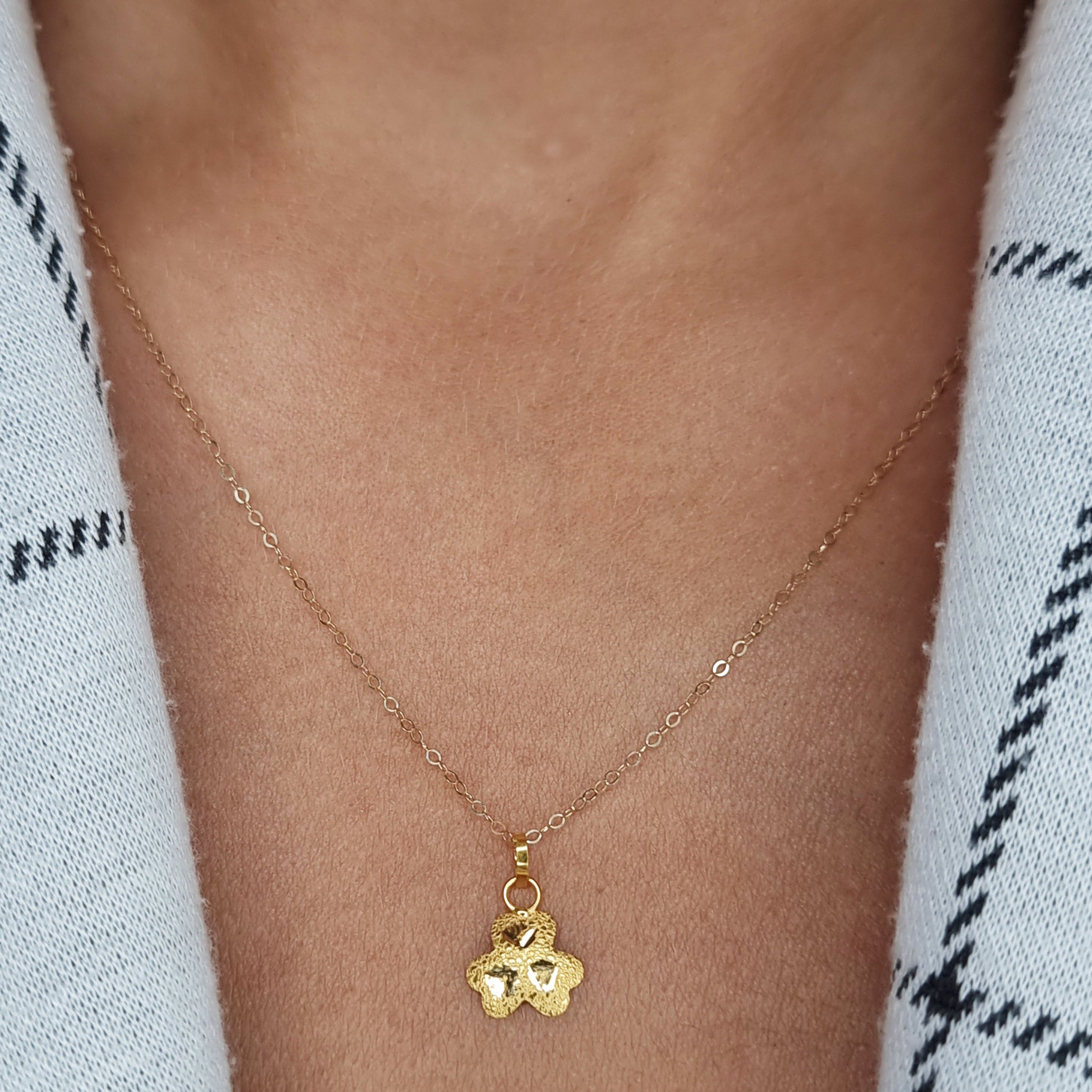 18K Pure Gold Fine Flower Necklace