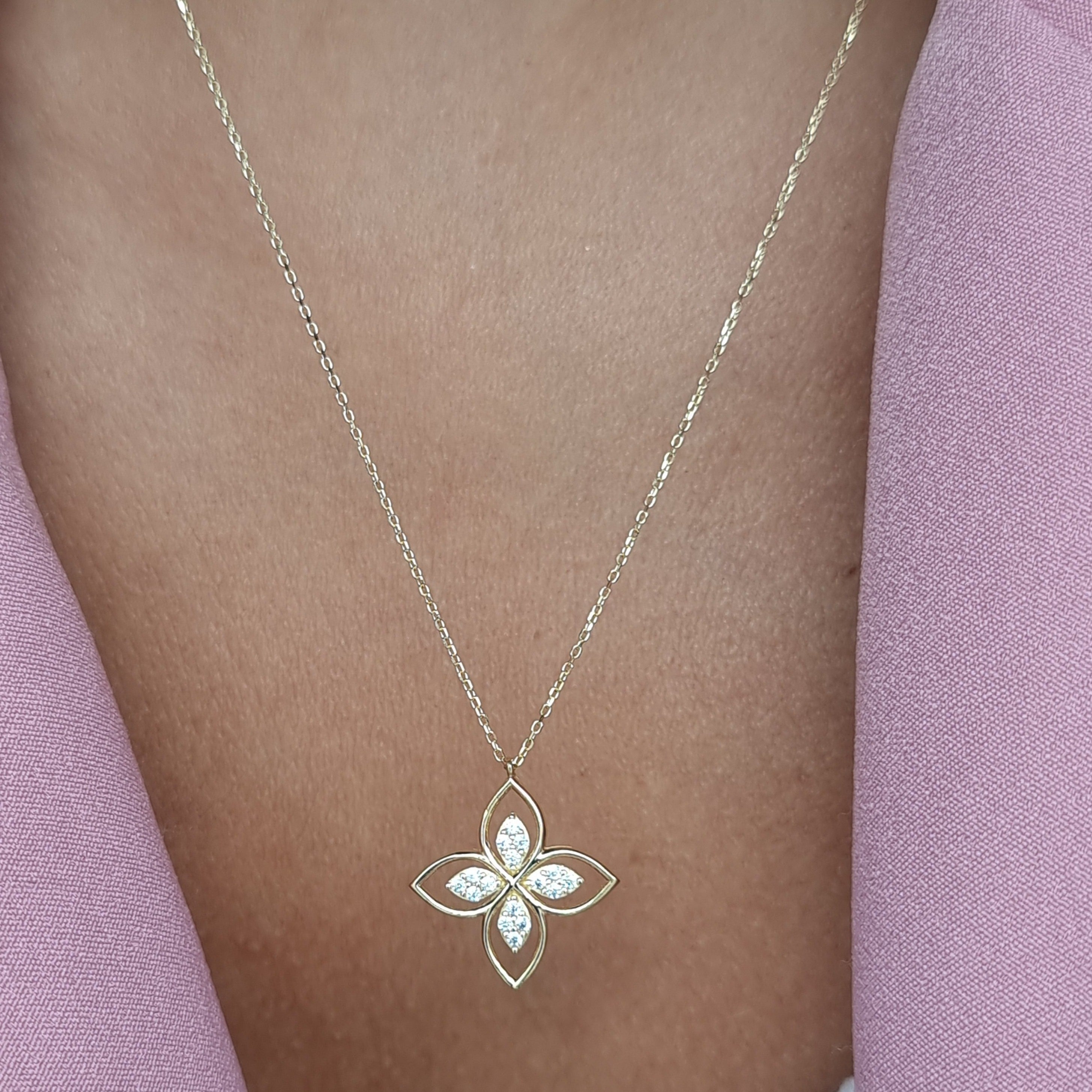 18K Pure Gold White Flower Necklace