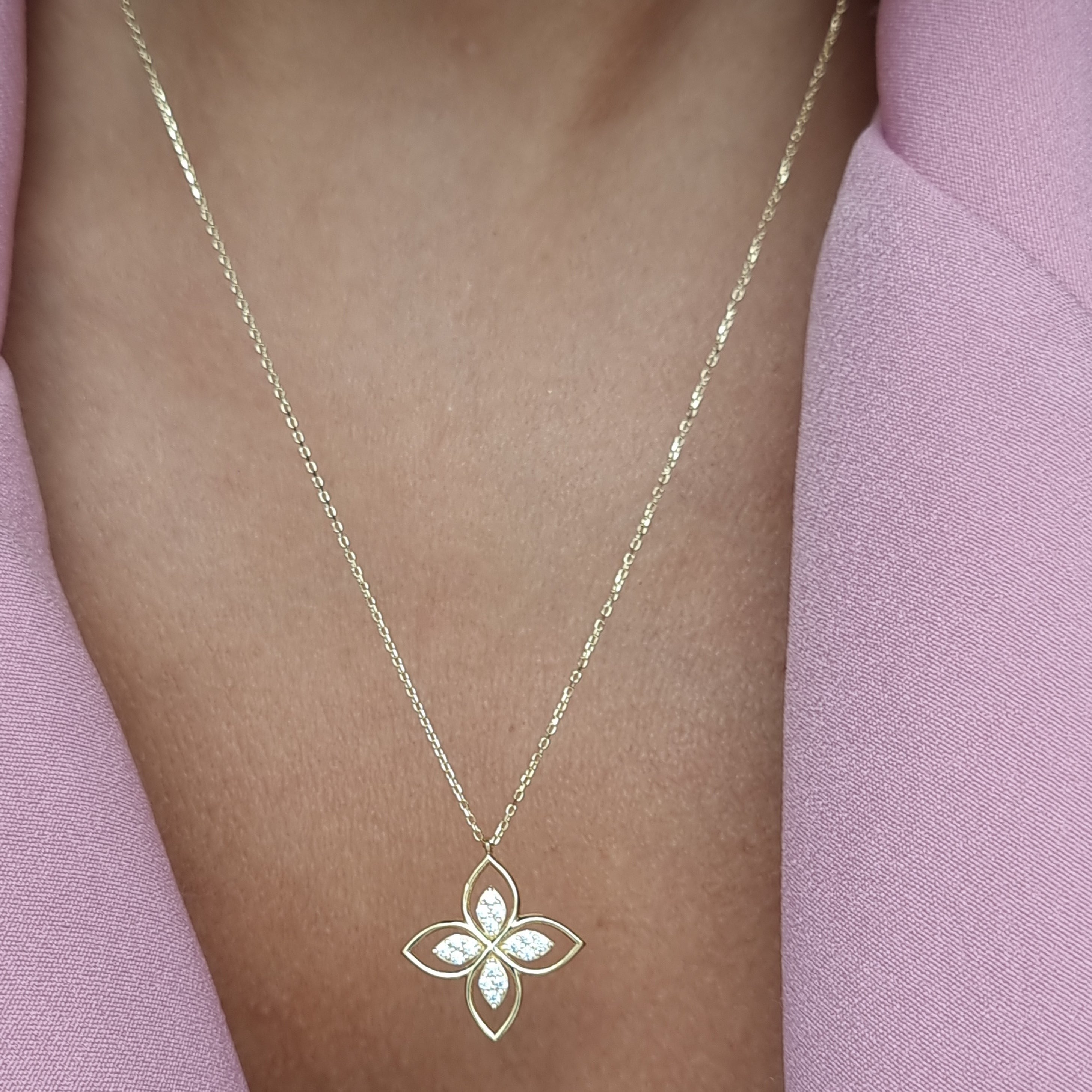 18K Pure Gold White Flower Necklace