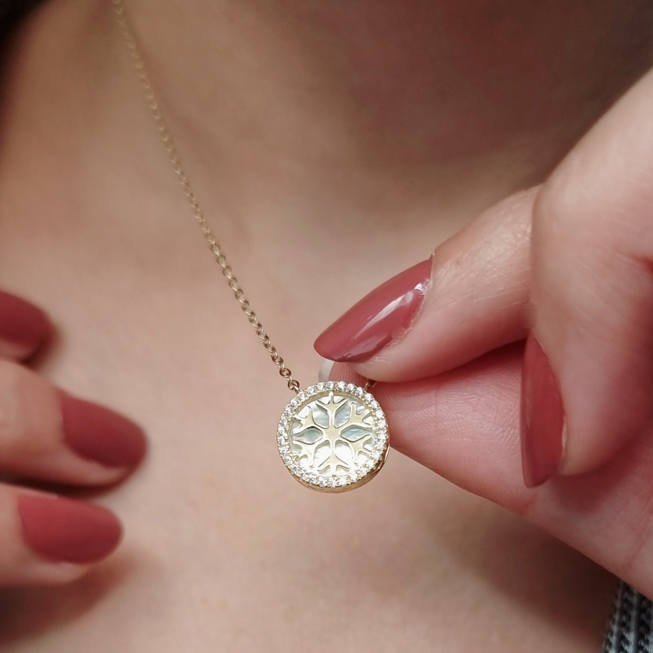 18K Pure Gold Snow Flakes Necklace