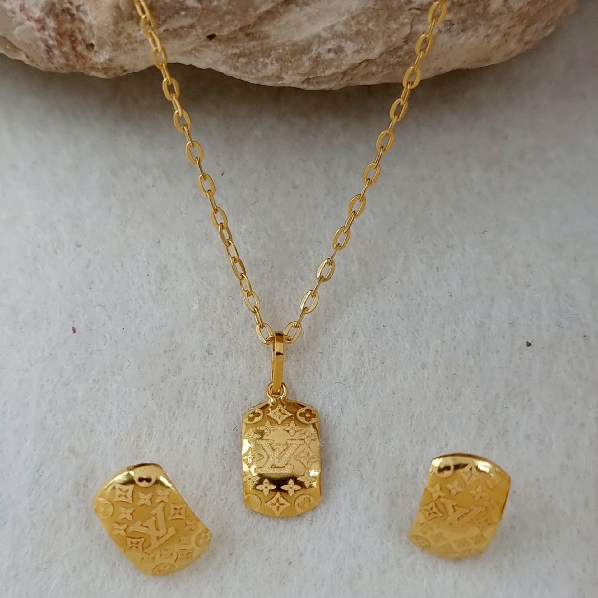 18K Pure Gold Elegant Clip Jewelry Set