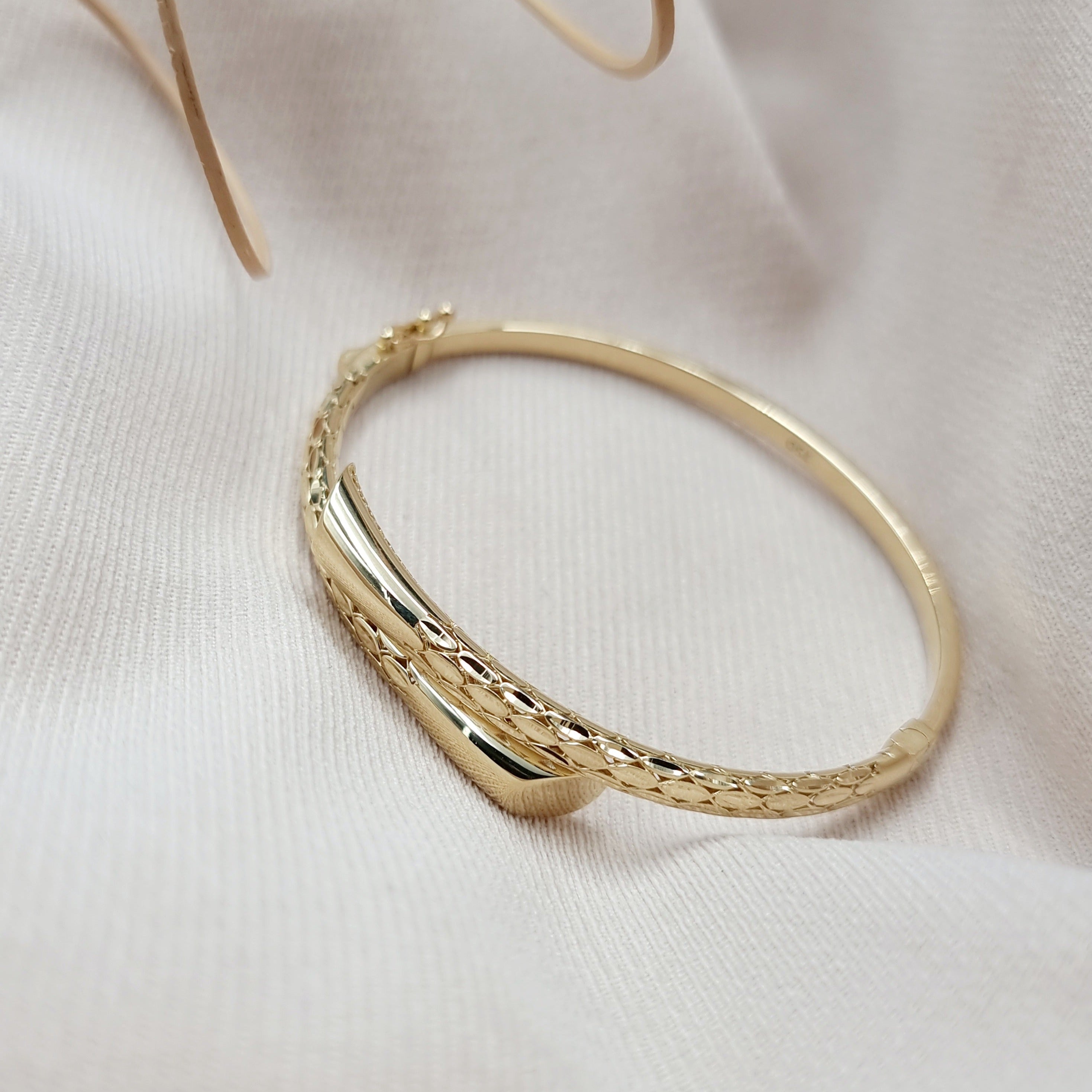 18K Pure Gold Bangle