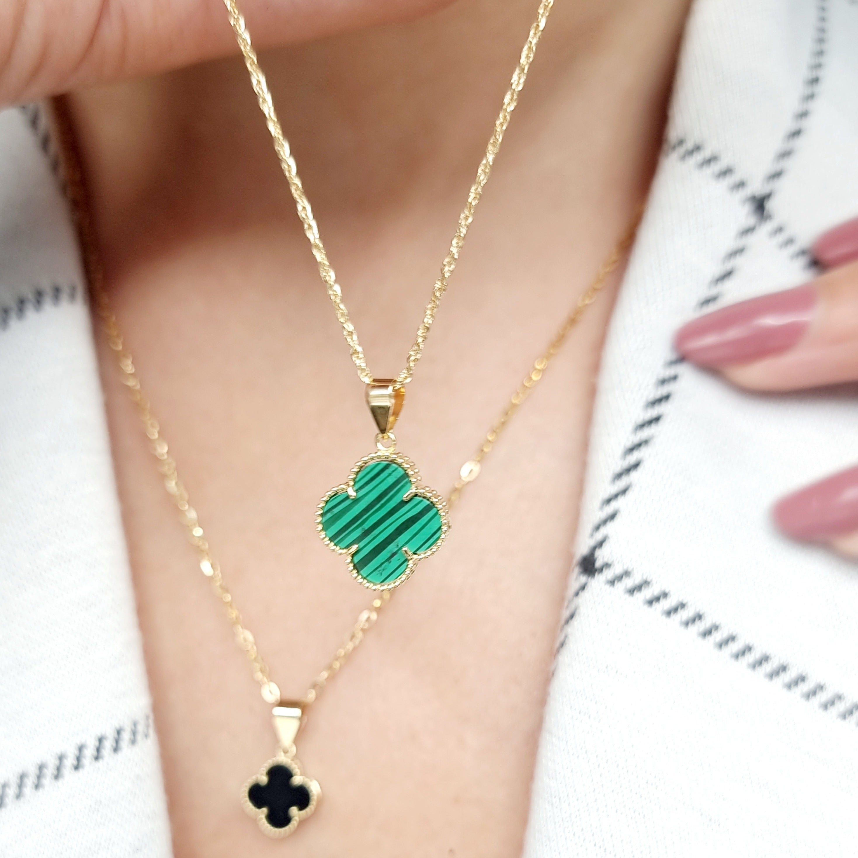 18K Pure Gold V.C Green Necklace