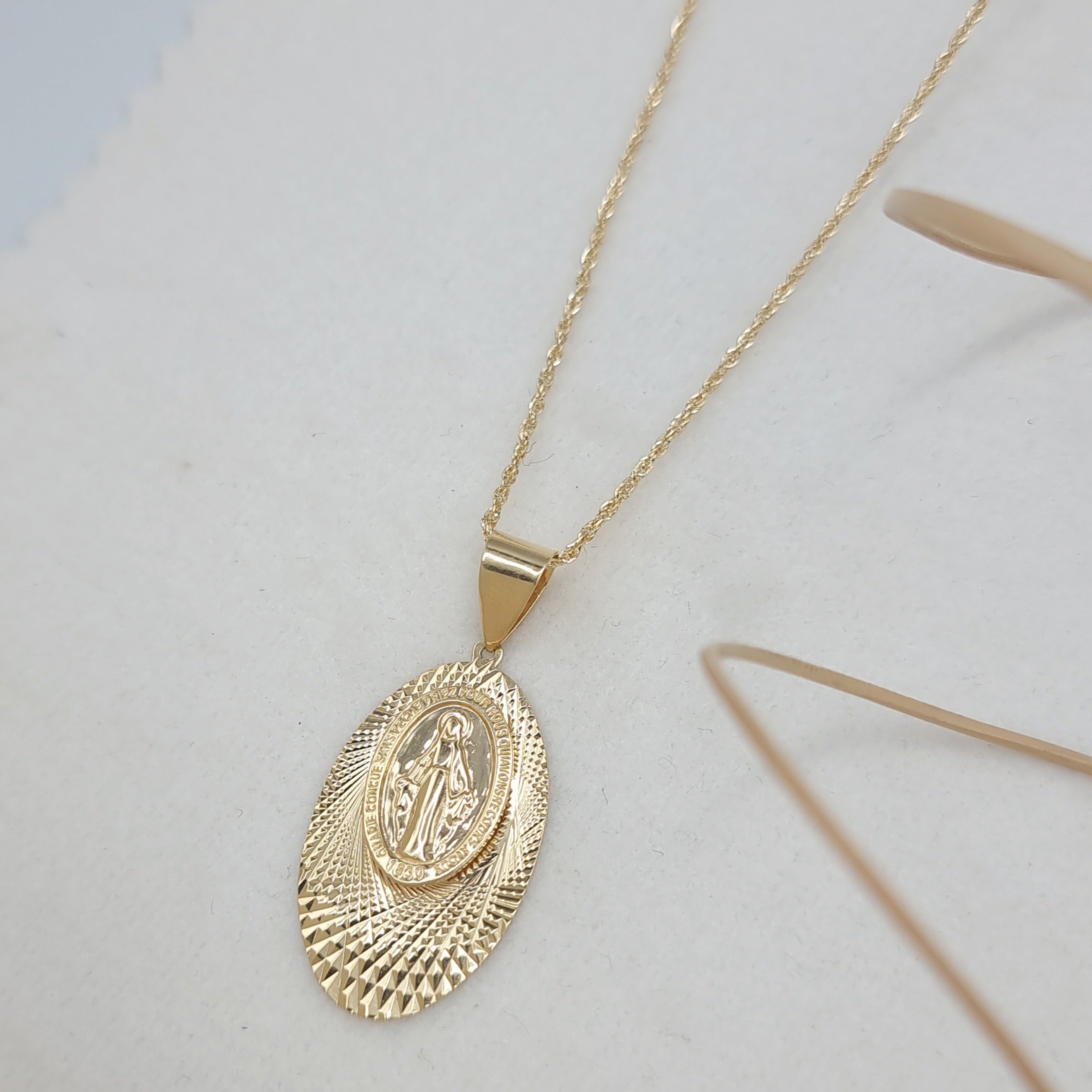 18K Pure Gold Oval Jesus Necklace