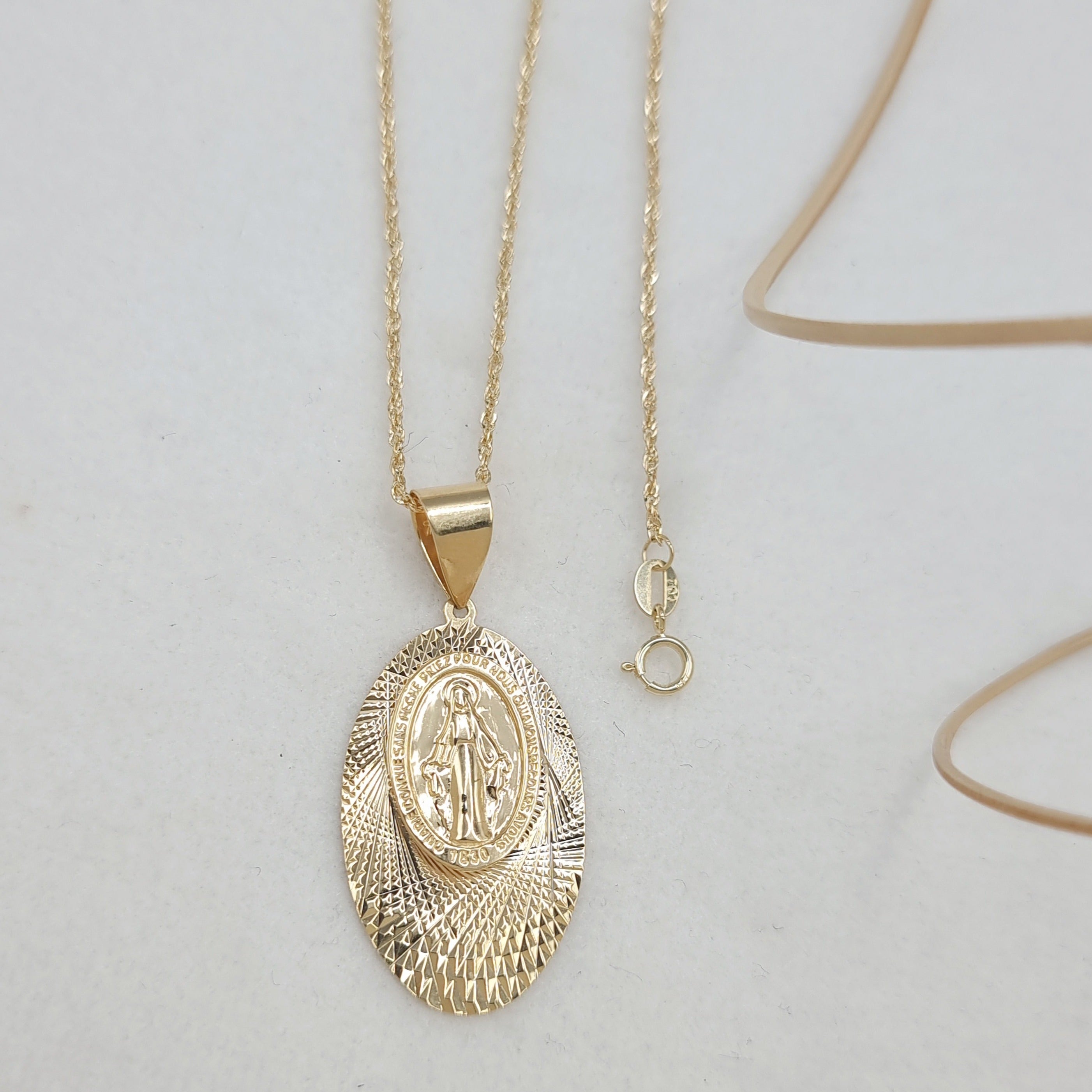 18K Pure Gold Oval Jesus Necklace