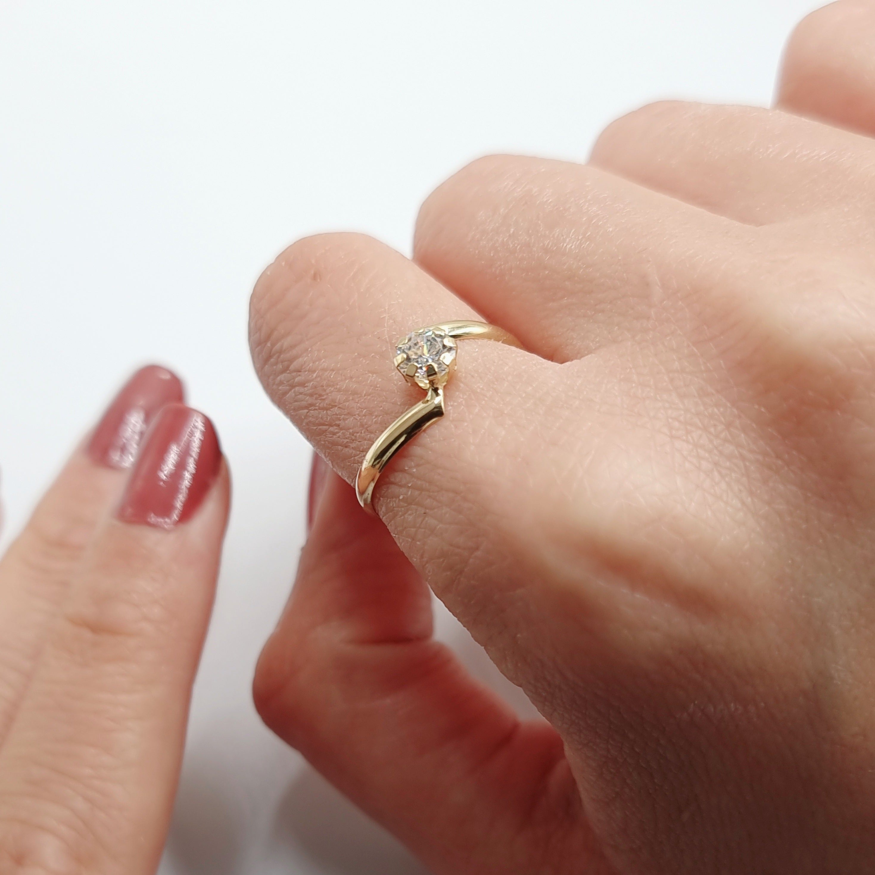 18K Pure Gold Elegant Stone Ring