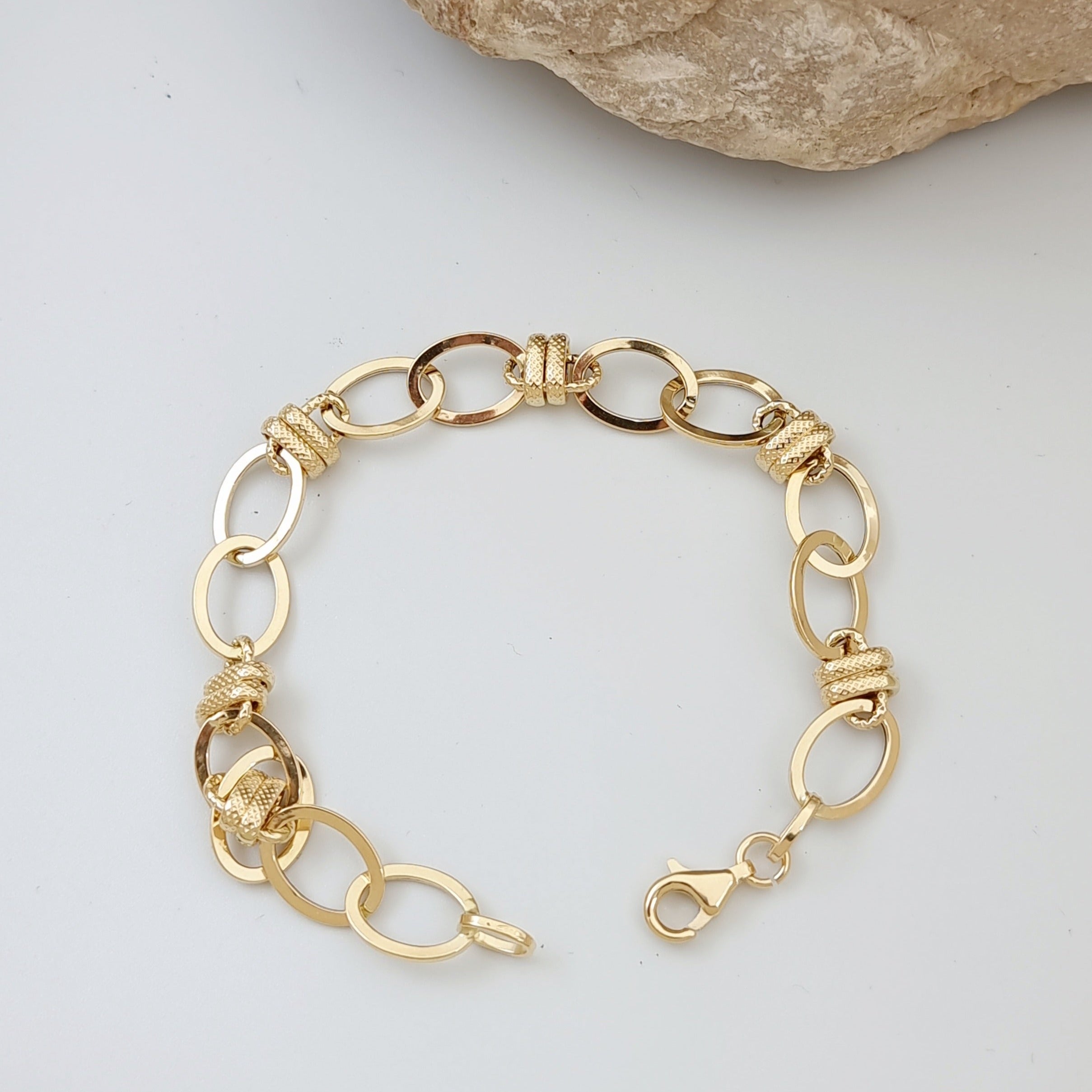 18K Pure Gold Elegant Bracelet