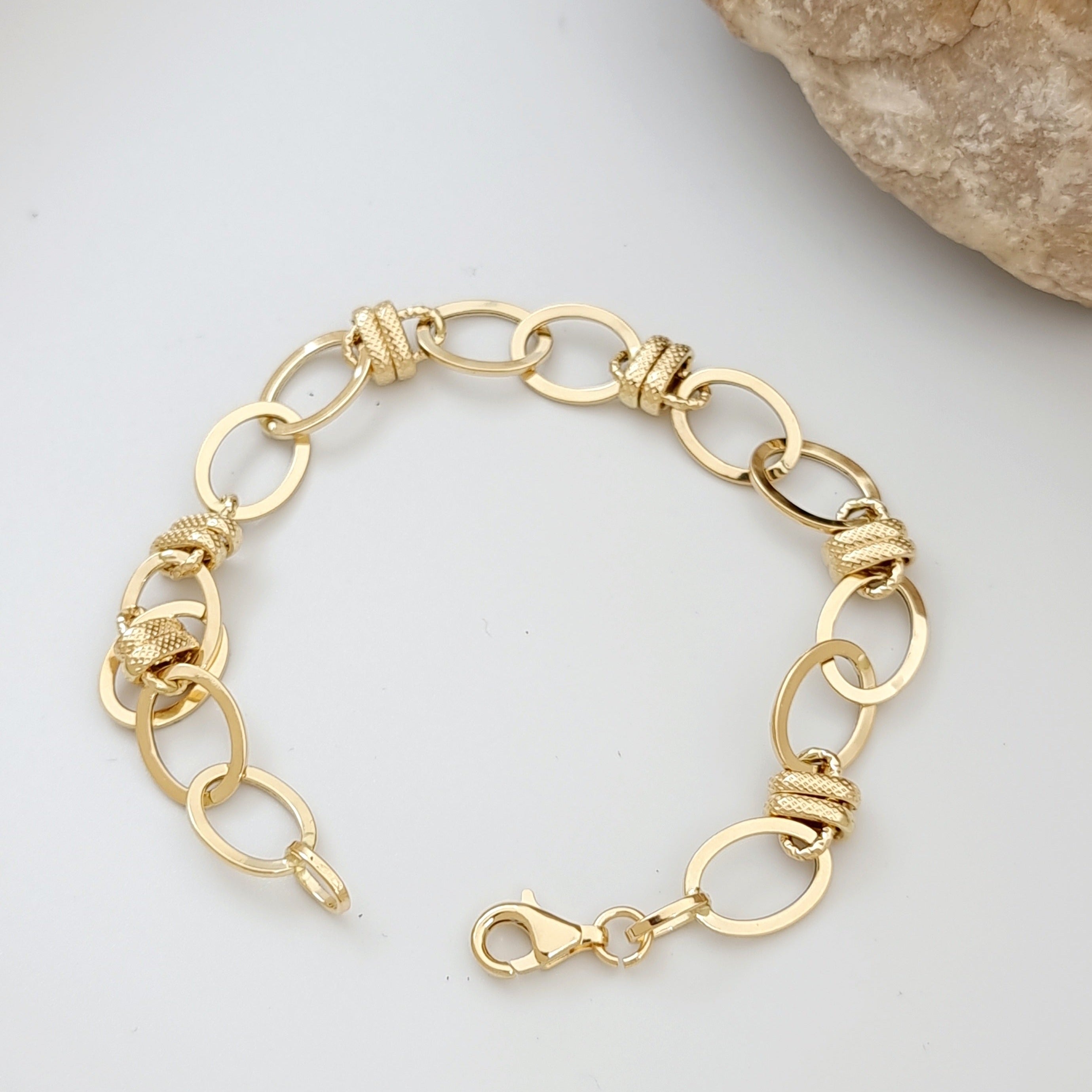 18K Pure Gold Elegant Bracelet