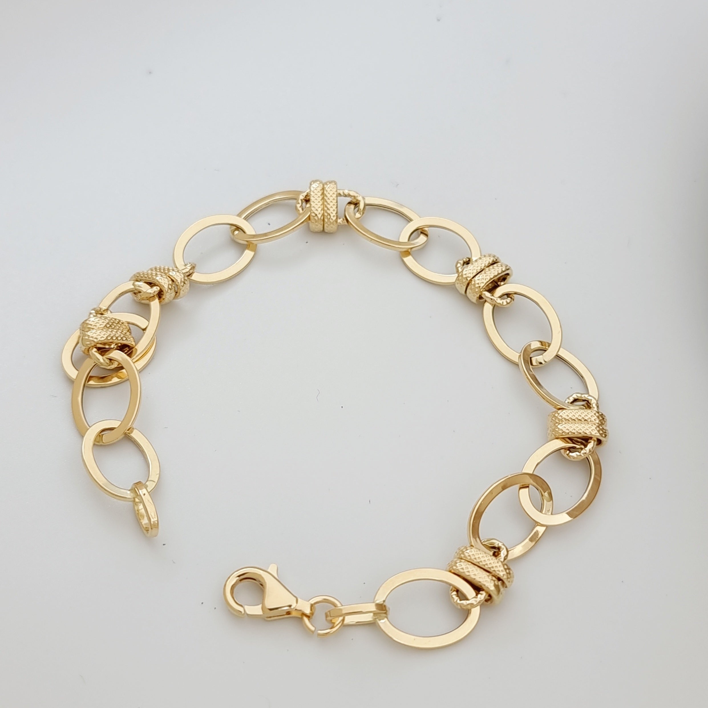 18K Pure Gold Elegant Bracelet