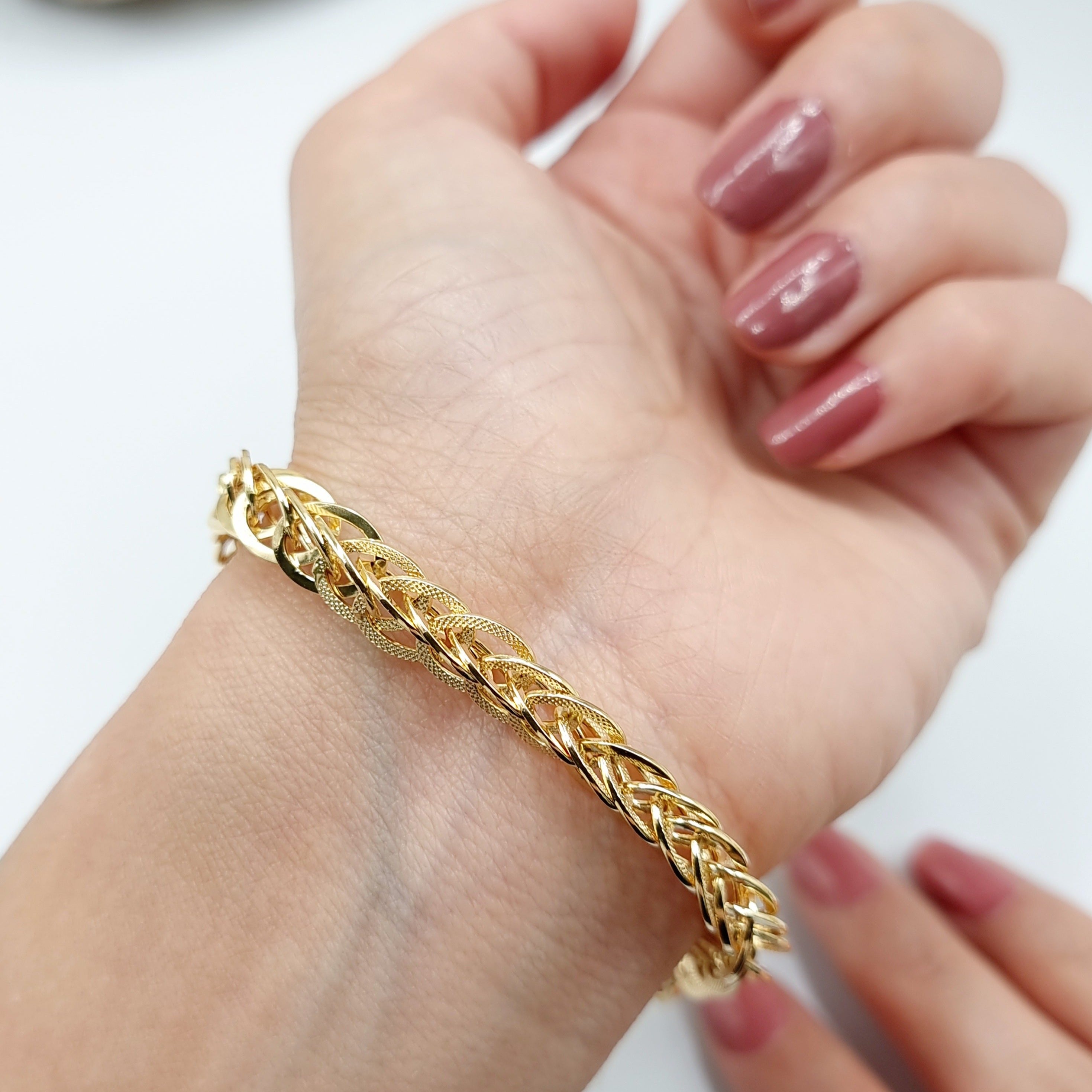 18K Pure Gold Elegant Bracelet