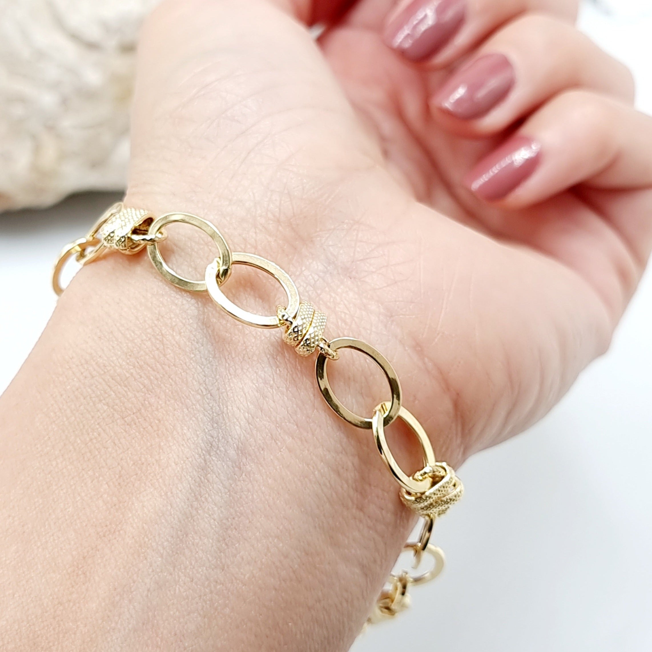 18K Pure Gold Elegant Bracelet