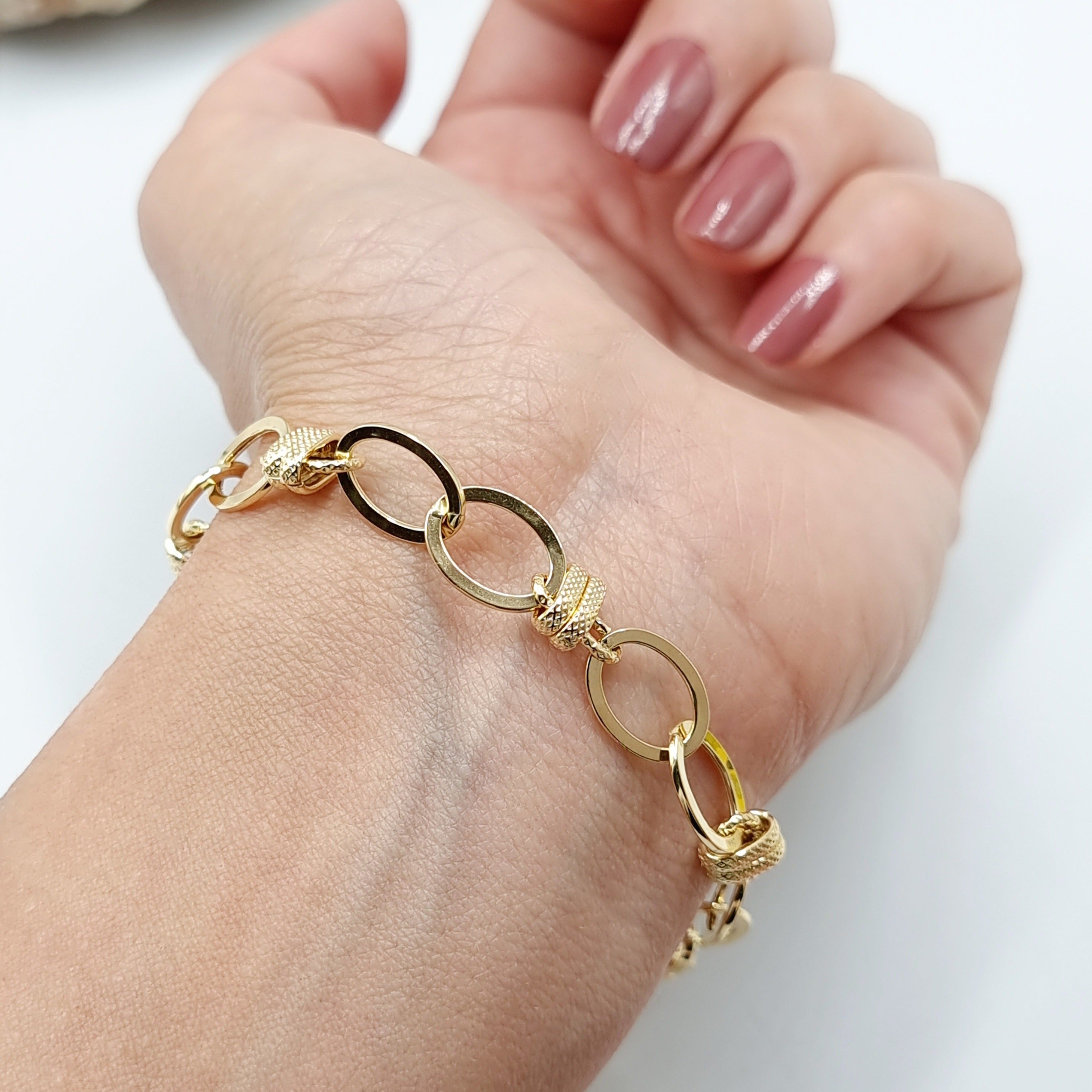 18K Pure Gold Elegant Bracelet