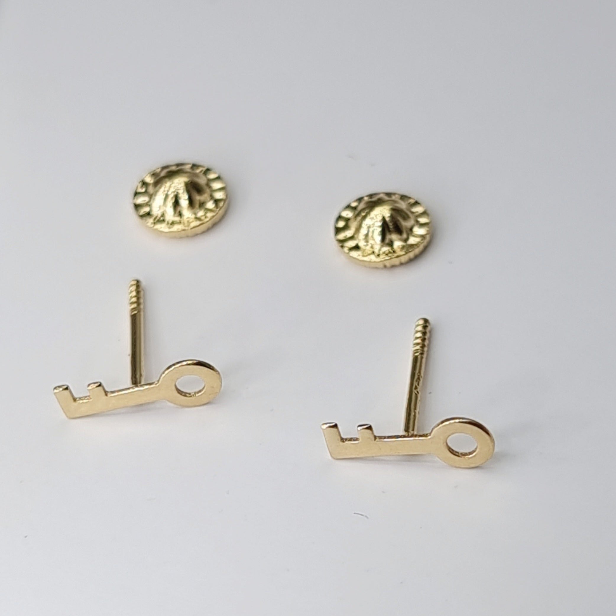 18K Pure Gold Key Screw Earring Set