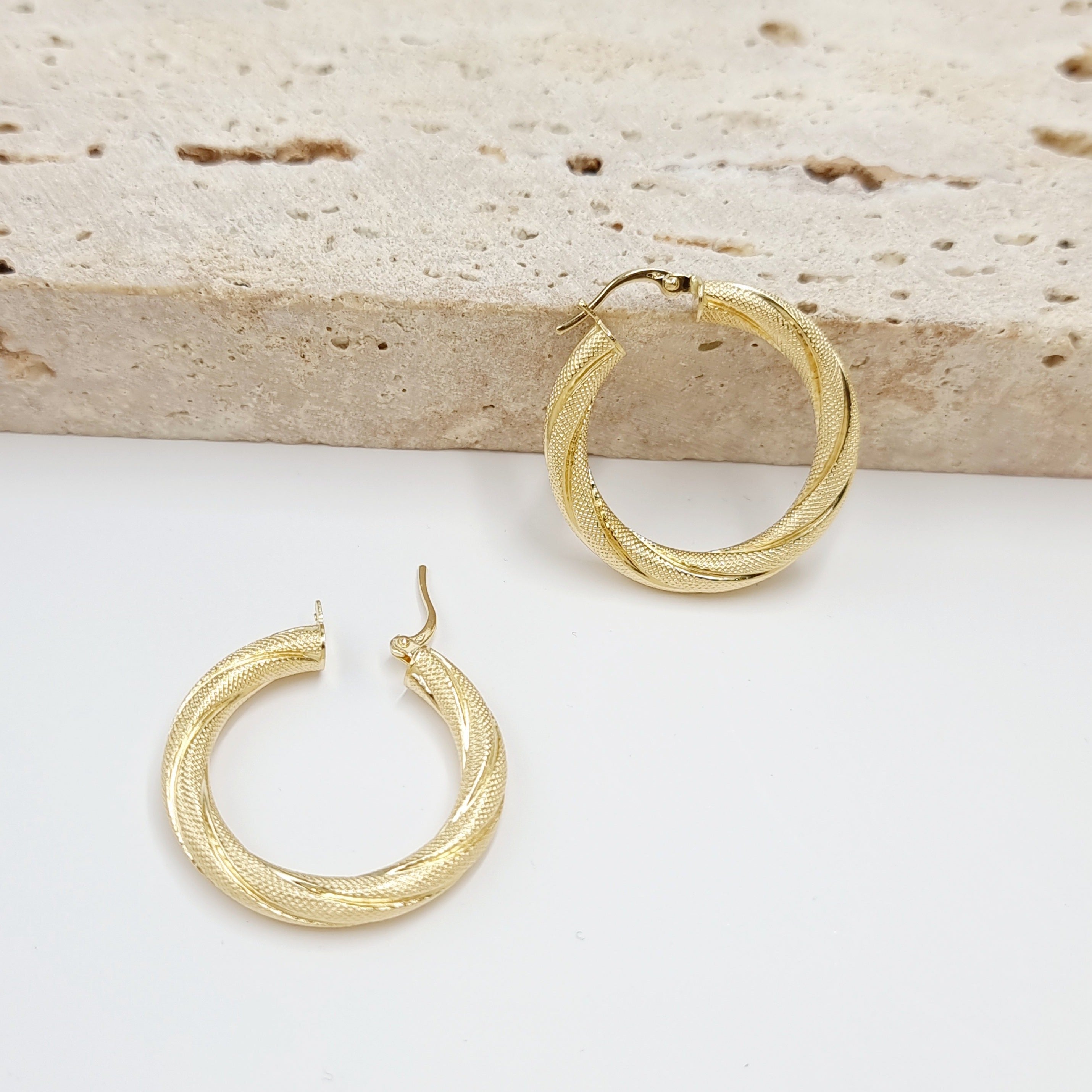 18K Pure Gold Twisted Round Earring Set