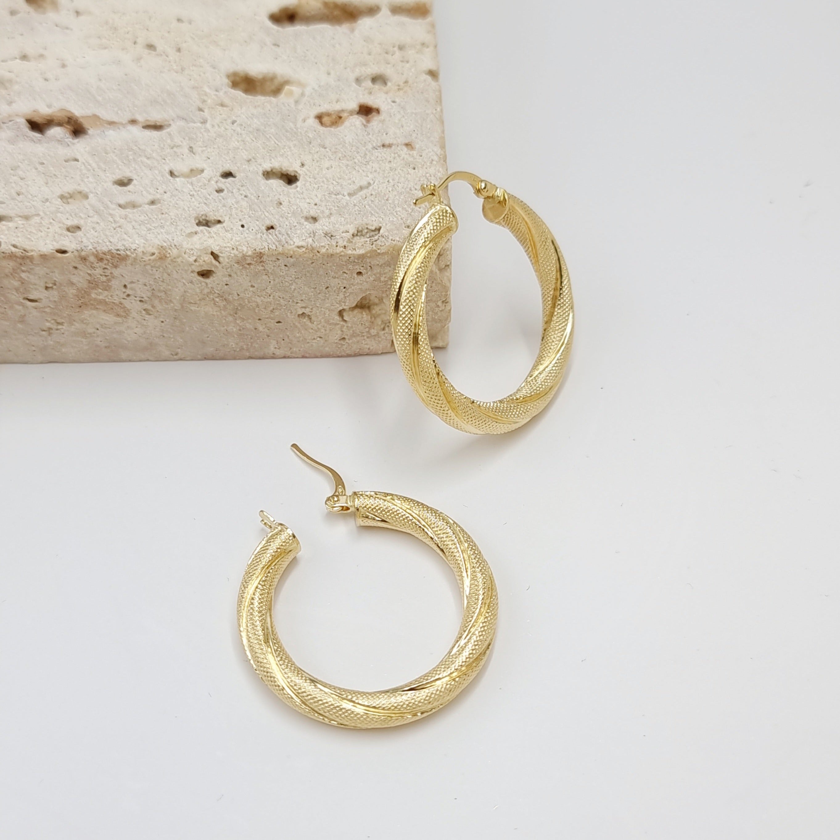 18K Pure Gold Twisted Round Earring Set