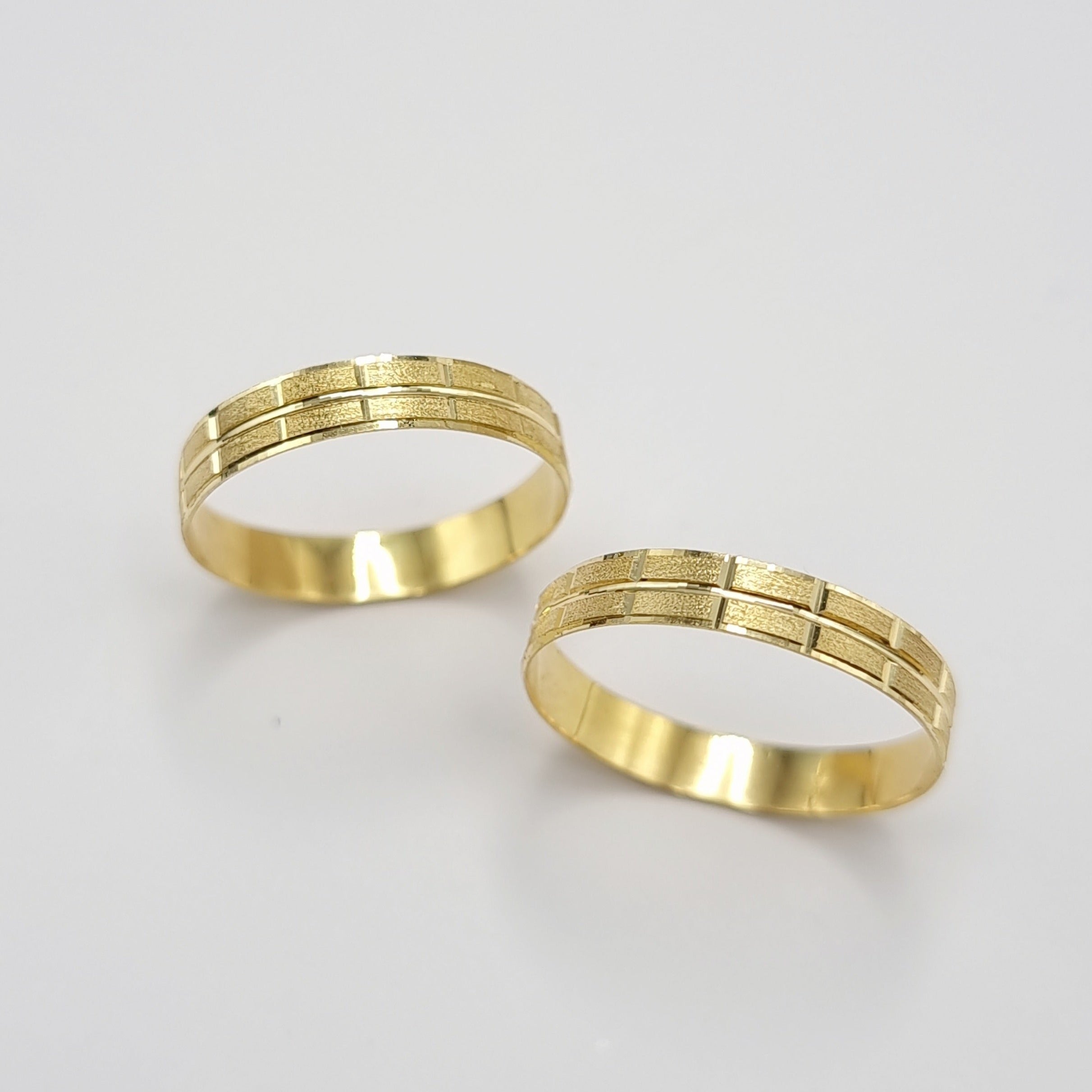 18K Pure Gold Elegant Design Couple Ring