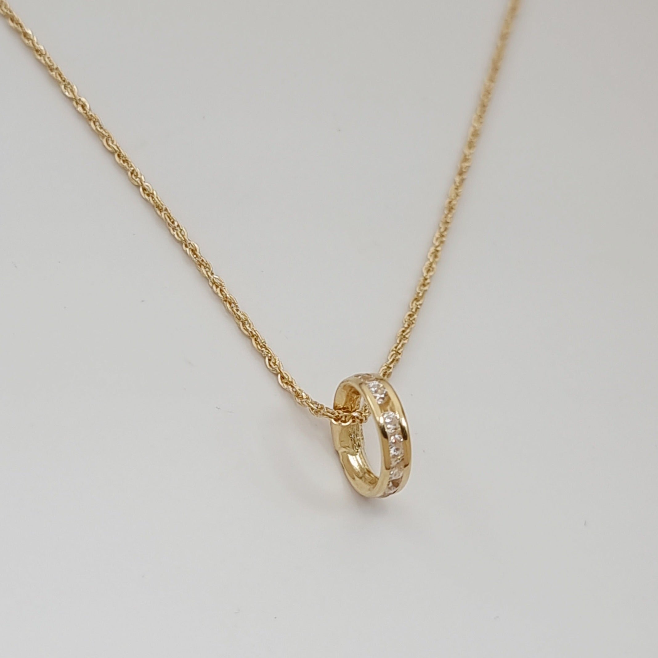 18K Pure Gold Stone Round Necklace