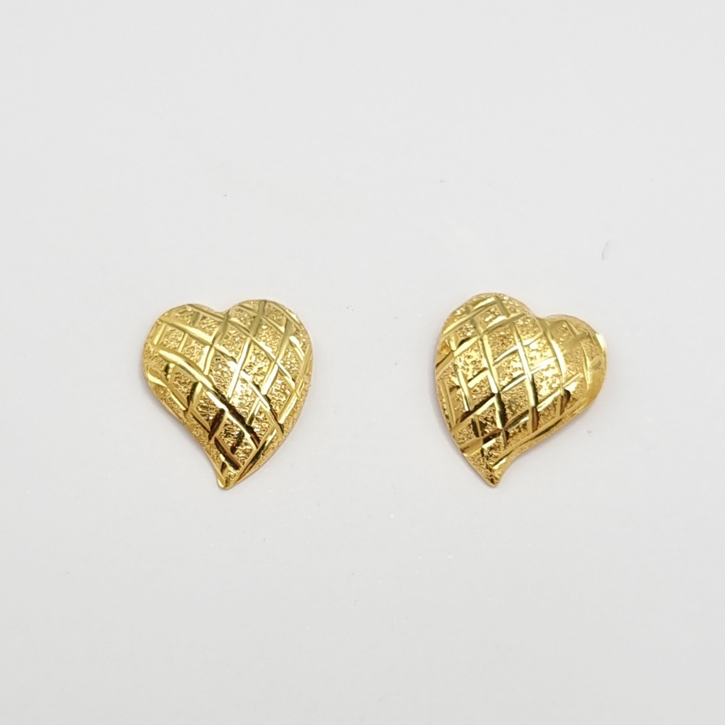 18K Pure Gold Curved Heart Screw Earring Set