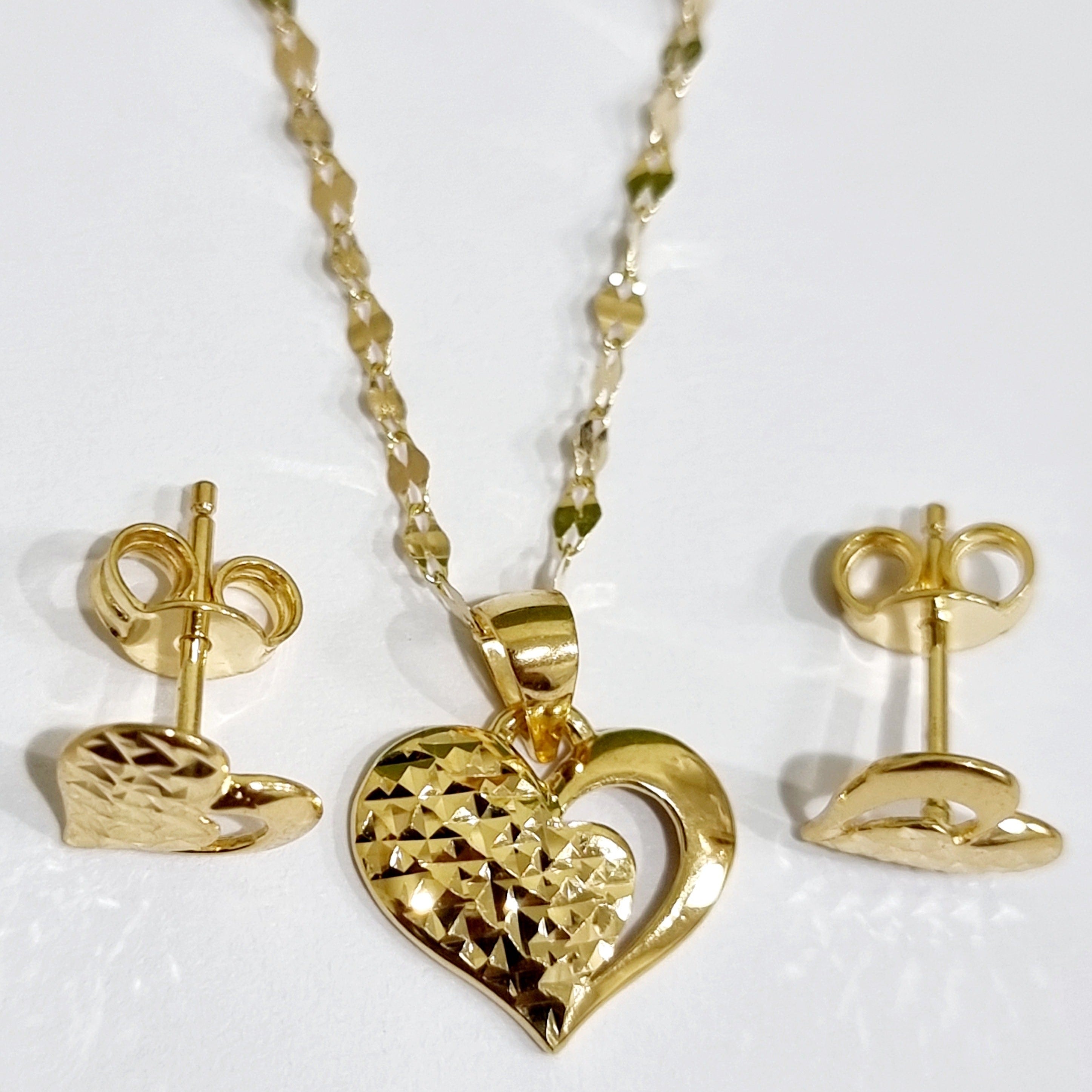 18K Pure Gold Heart Jewelry Set Tala Gold Collection