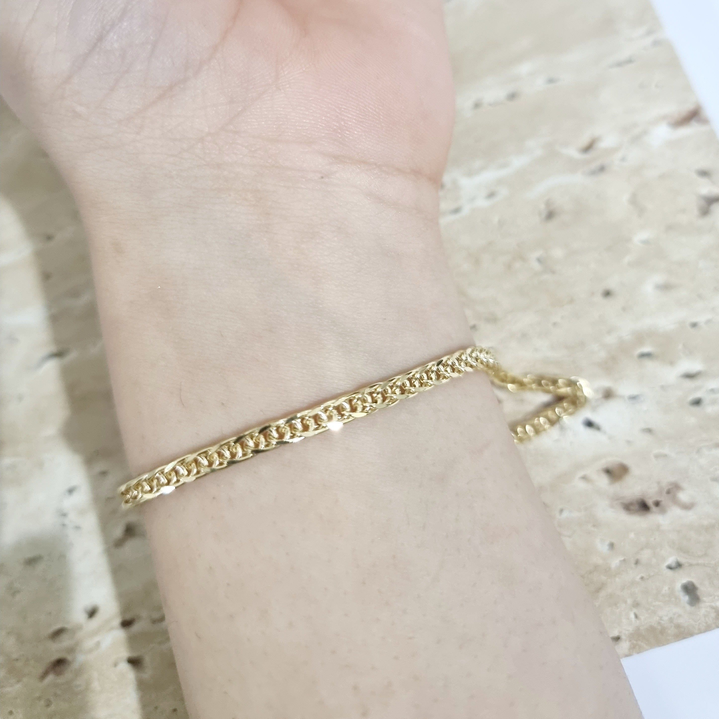 18K Pure Gold Elegant Snake Bracelet