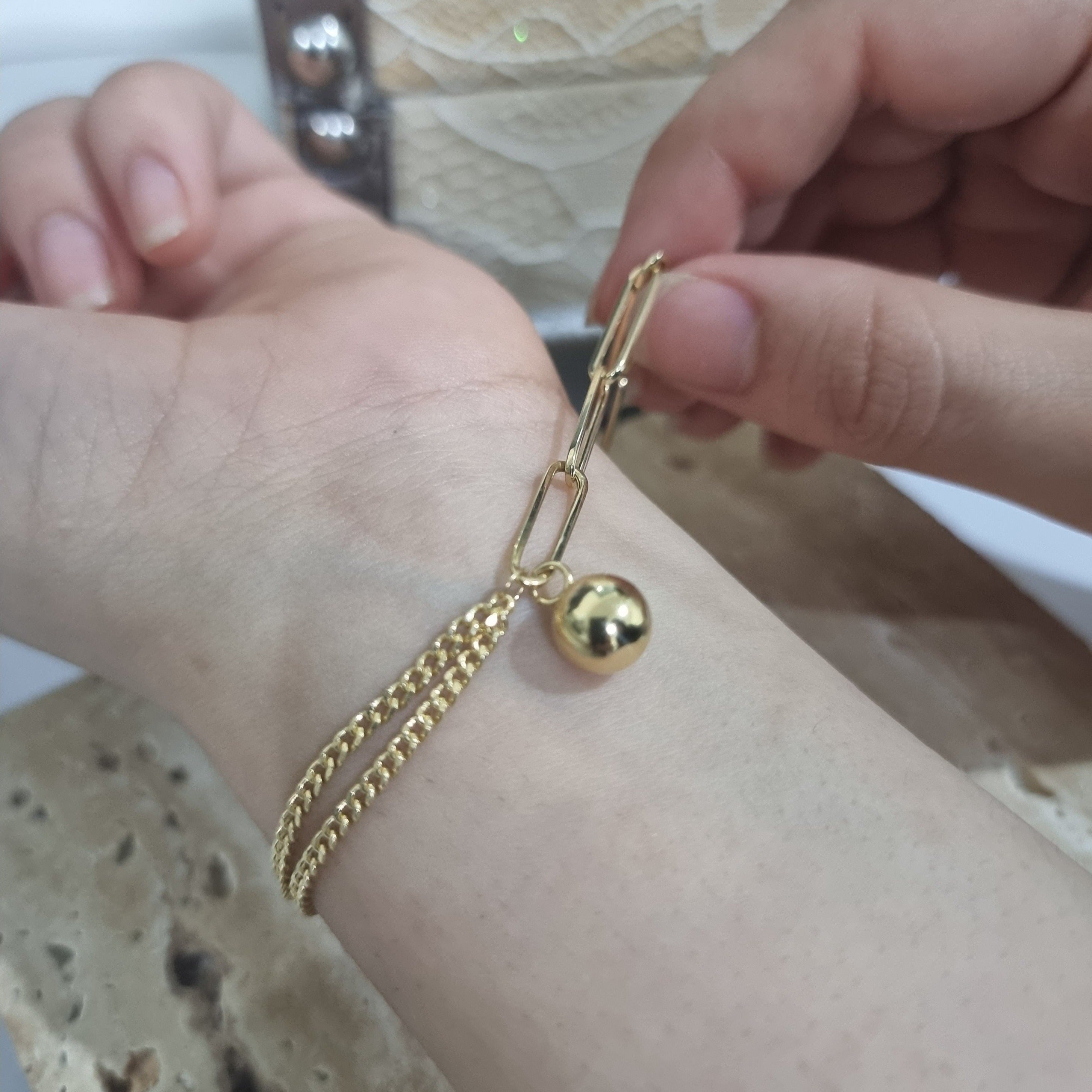 18K Pure Gold Elegant Hanging Ball Bracelet